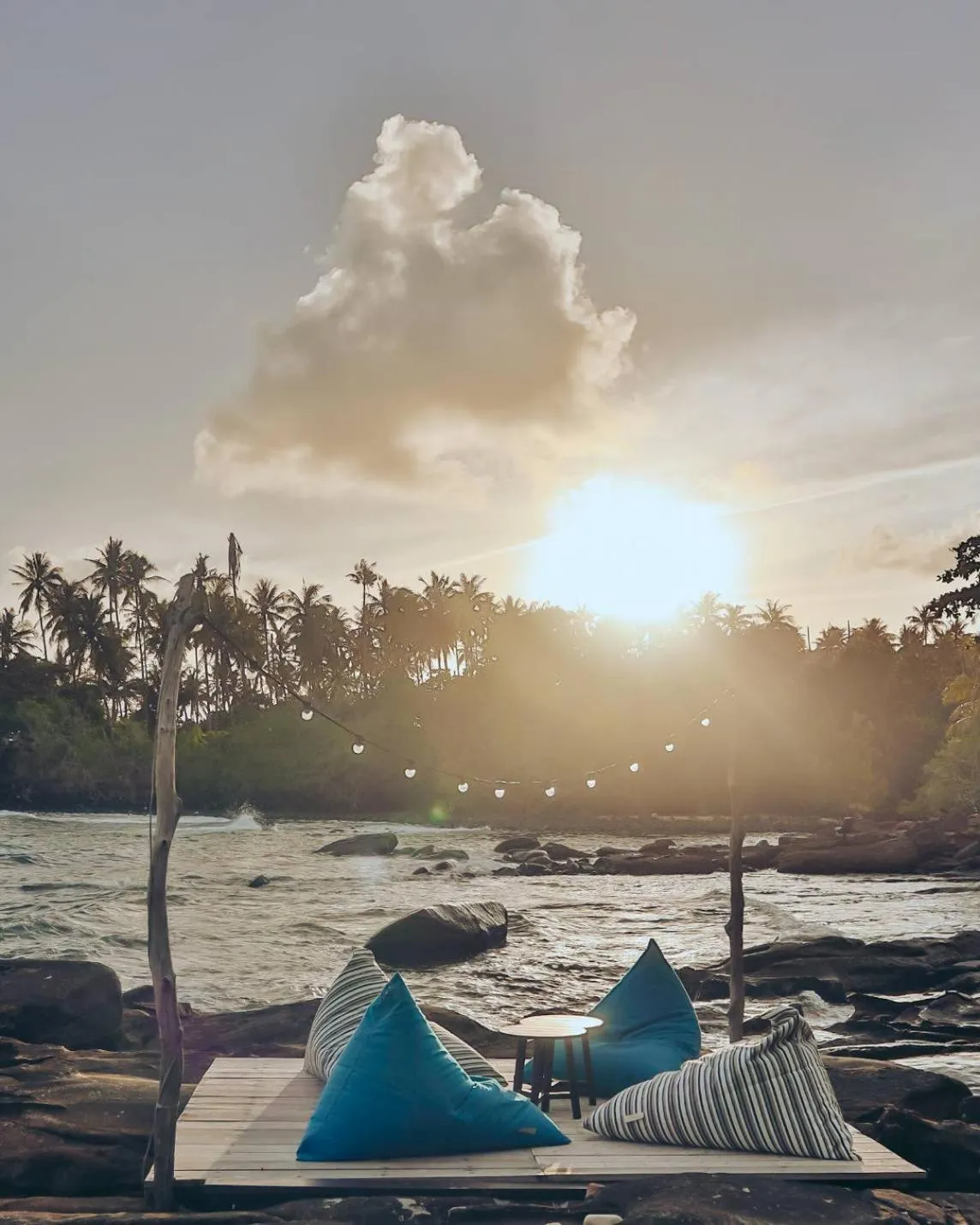 Restaurant/places to eat in Shantaa Resort, Kohkood