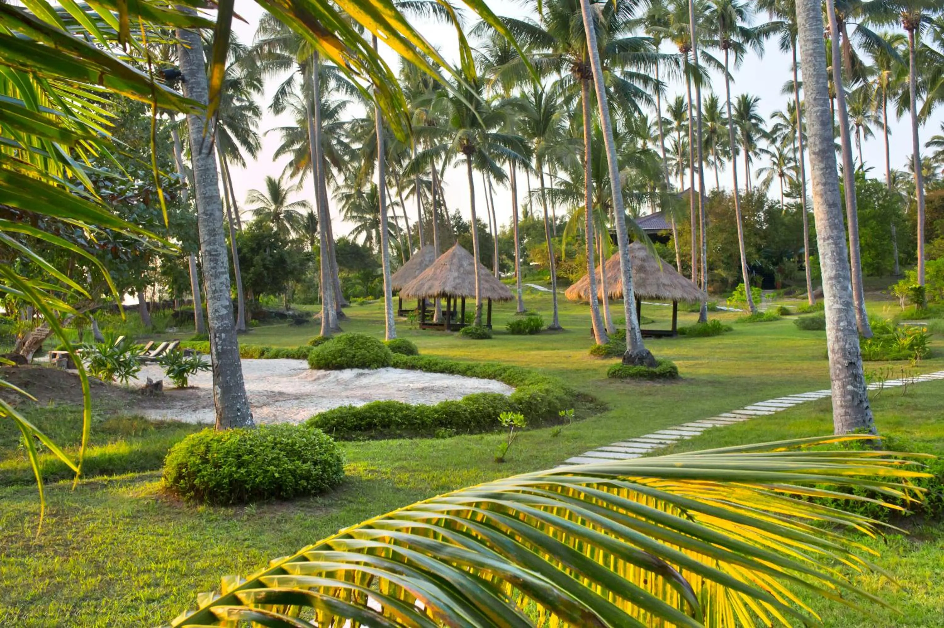 Garden in Shantaa Resort, Kohkood