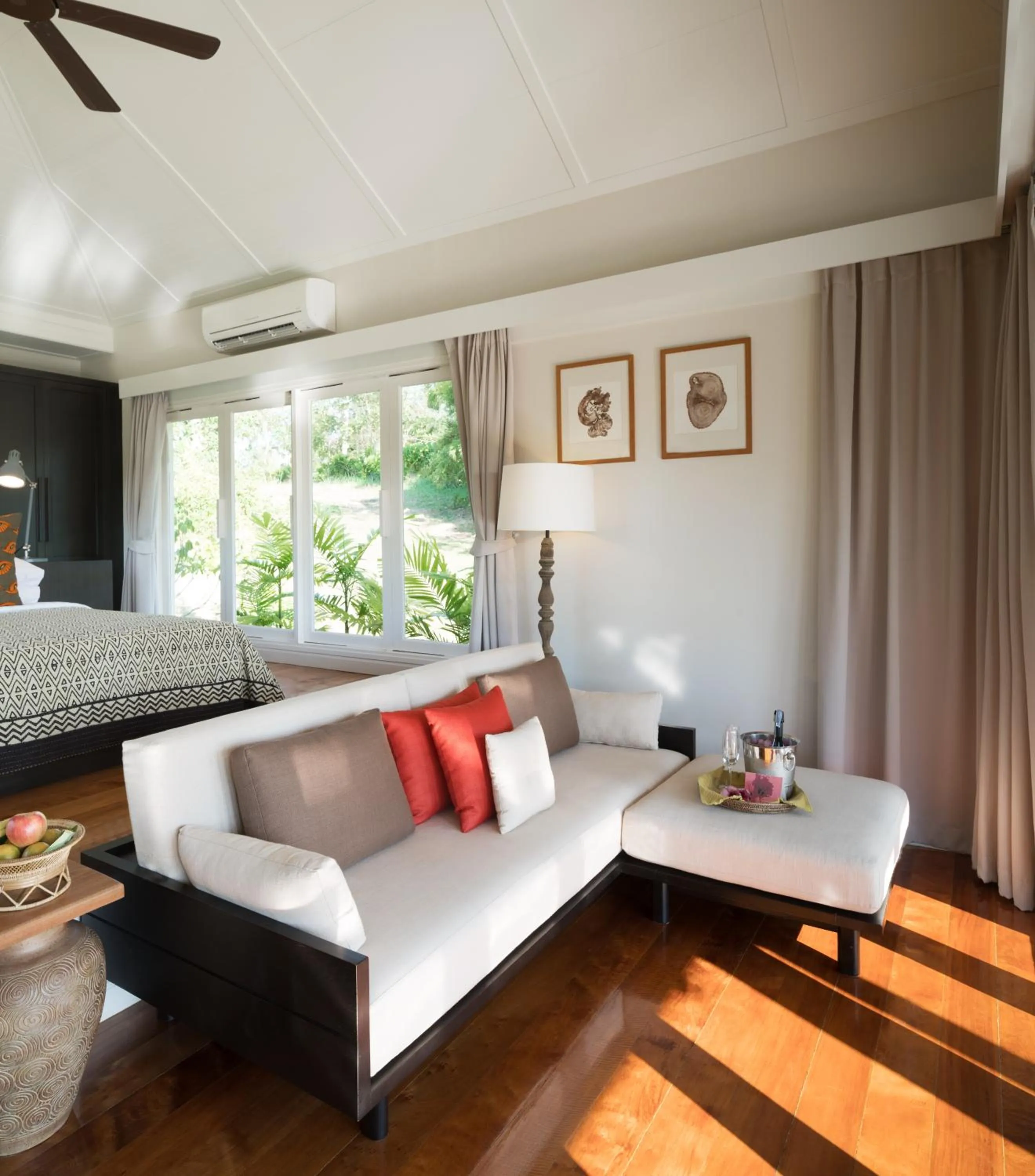 Photo of the whole room in Shantaa Resort, Kohkood