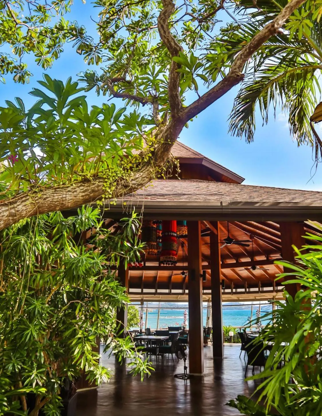 Restaurant/places to eat in Shantaa Resort, Kohkood