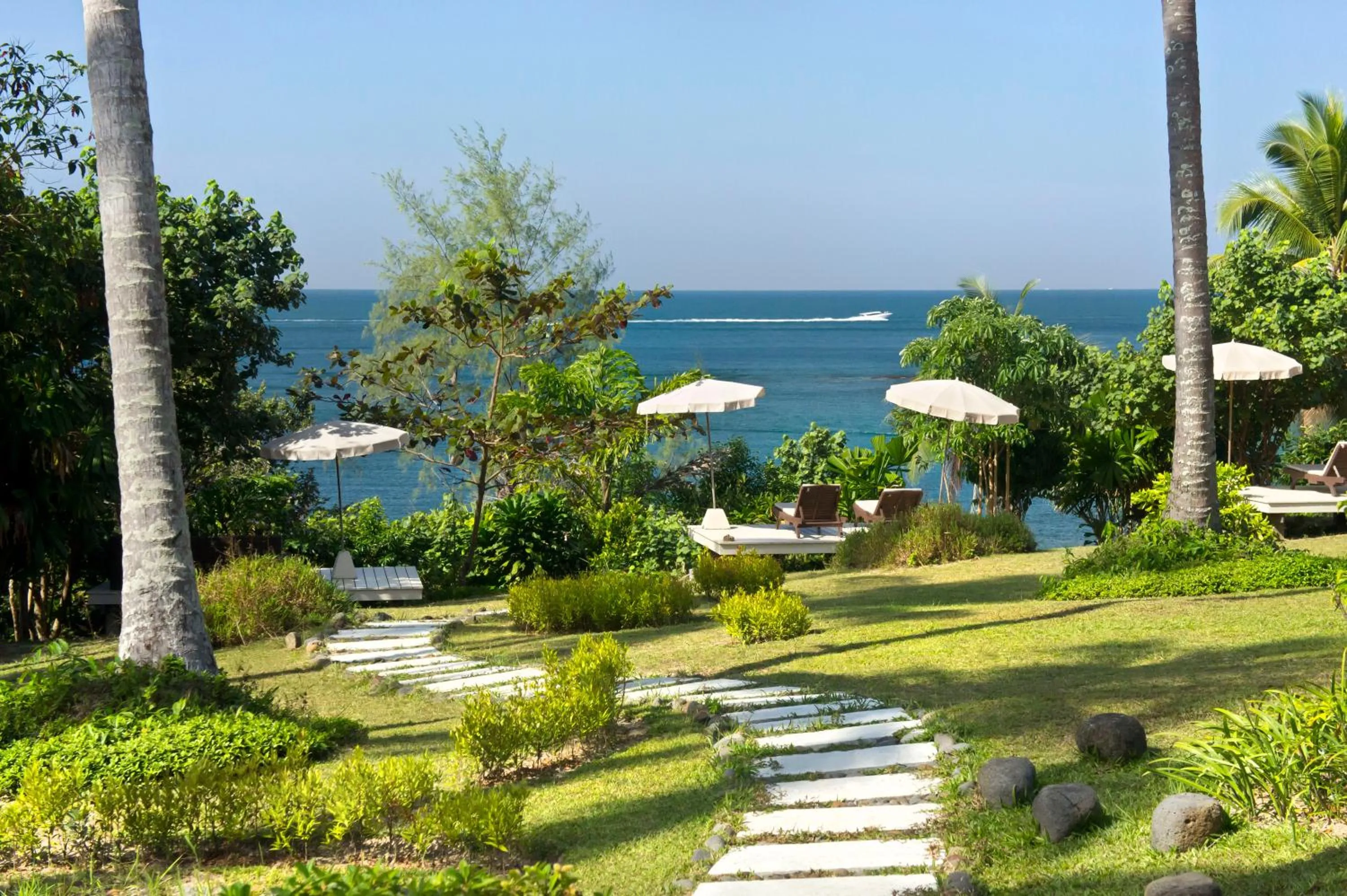 Garden in Shantaa Resort, Kohkood