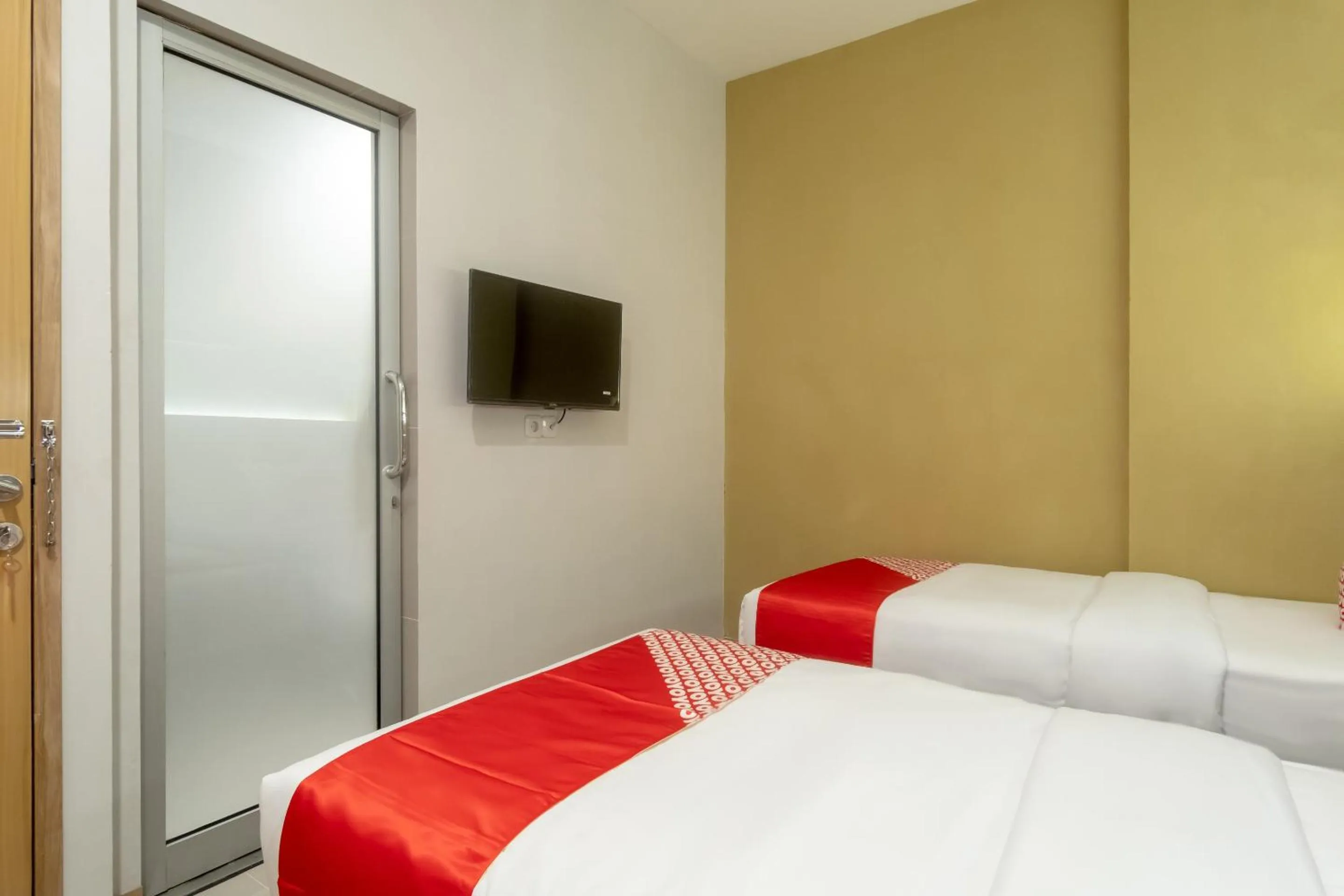 Bedroom, Bed in Hotel O Festive Inn