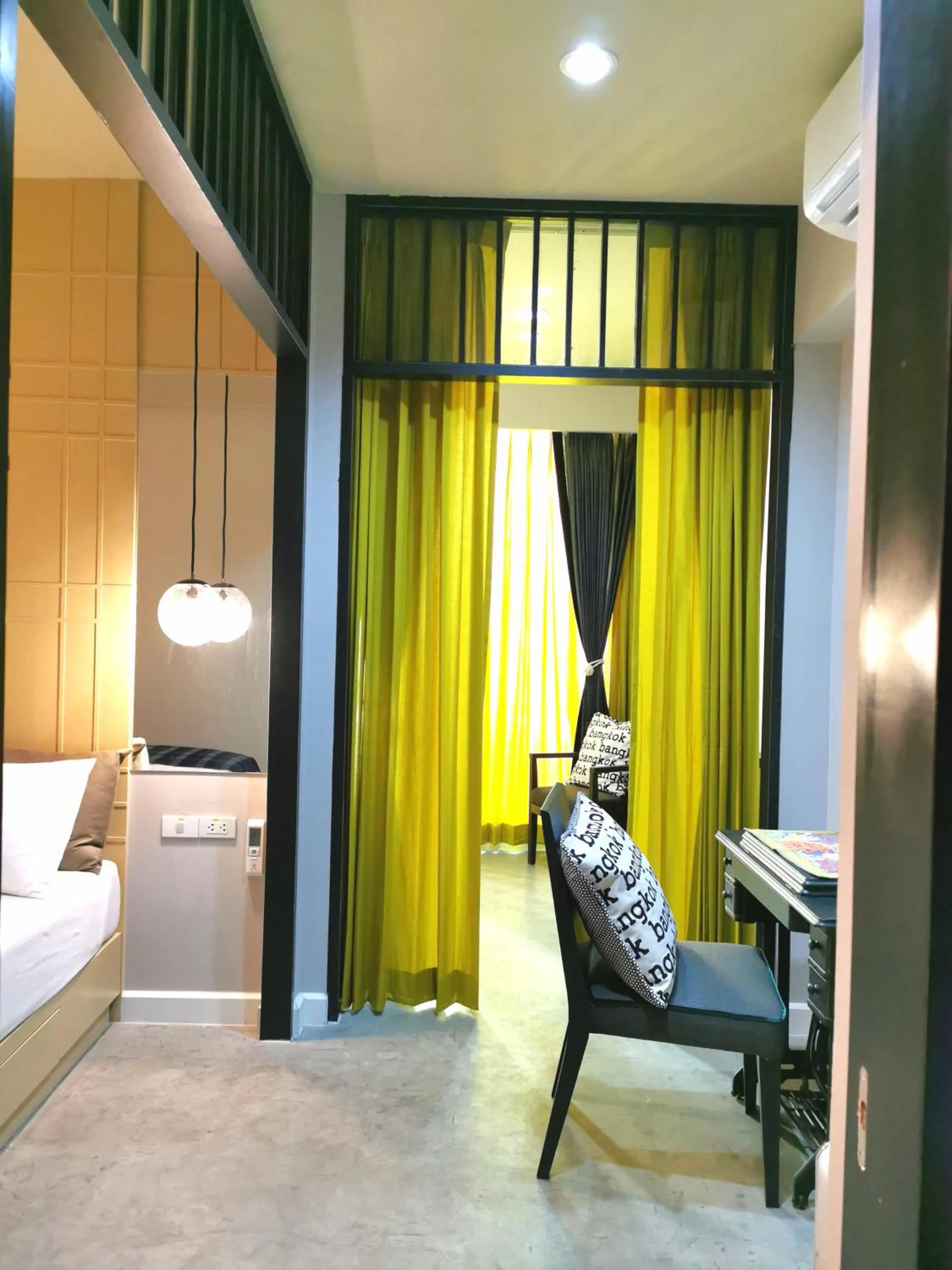 Bedroom, Bed in Chomm House