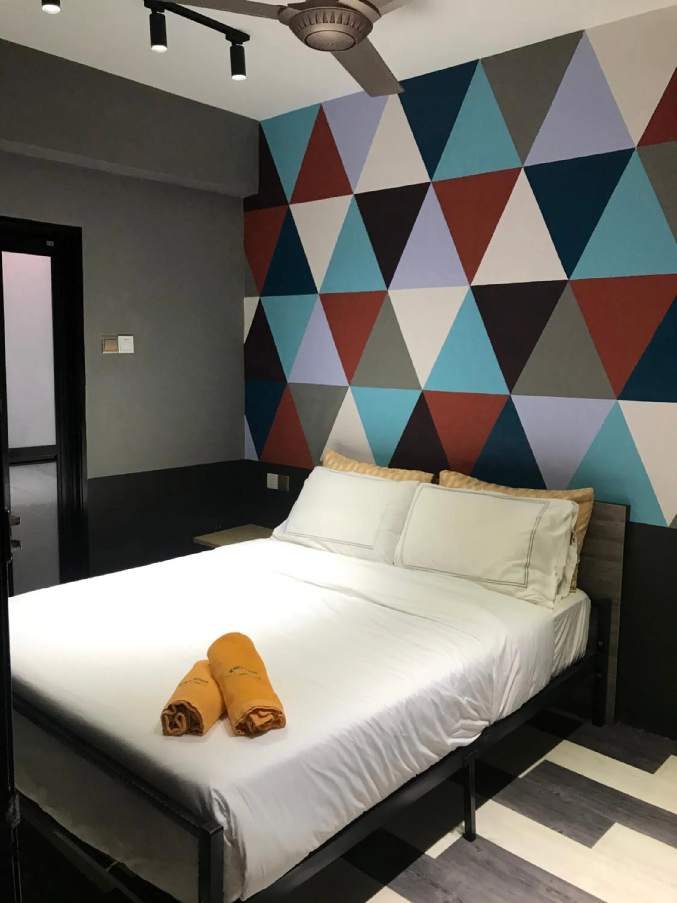 Photo of the whole room, Bed in Kavy Boutique Hotel @ KBH