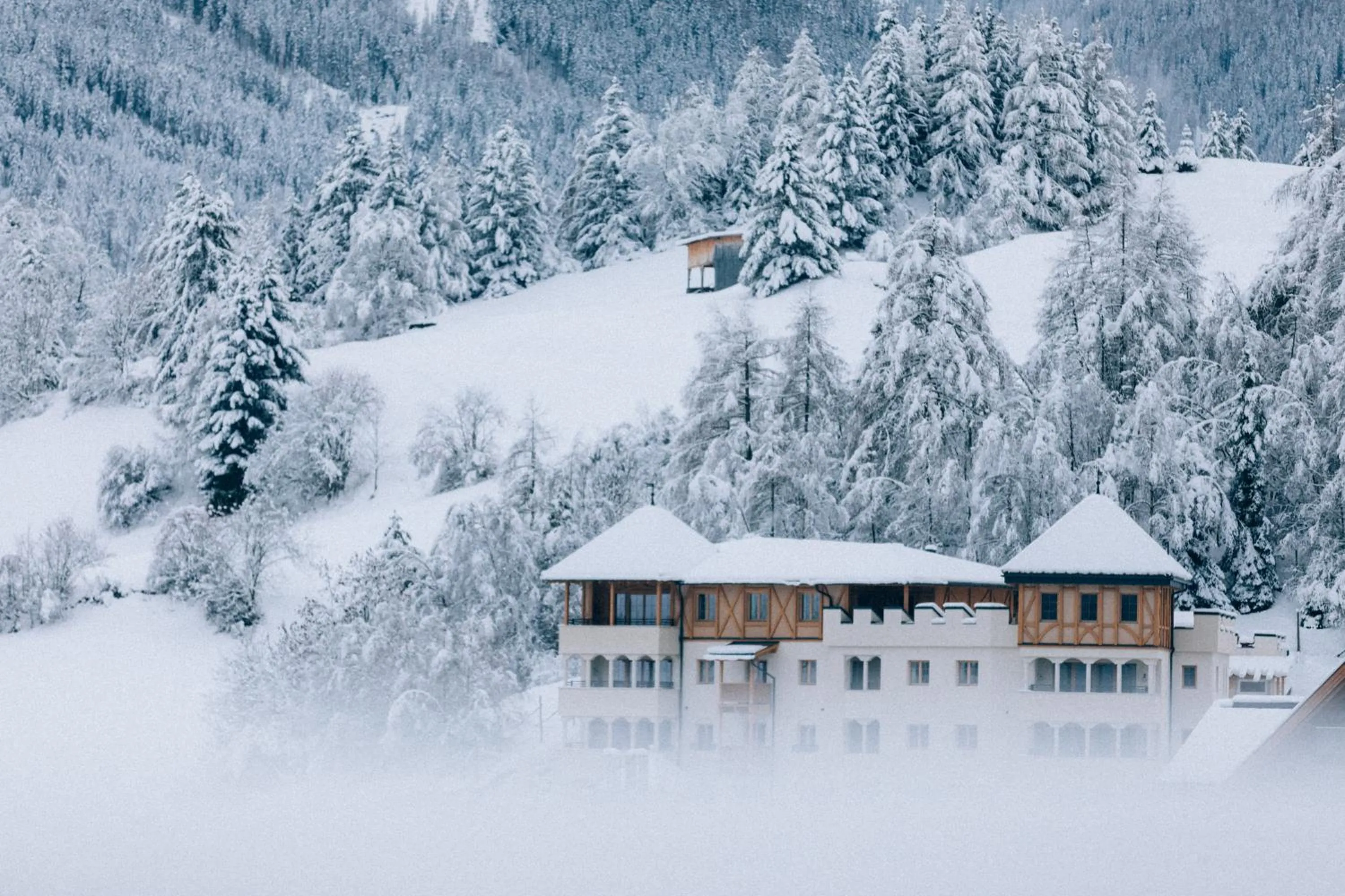 Facade/entrance in Burg1990