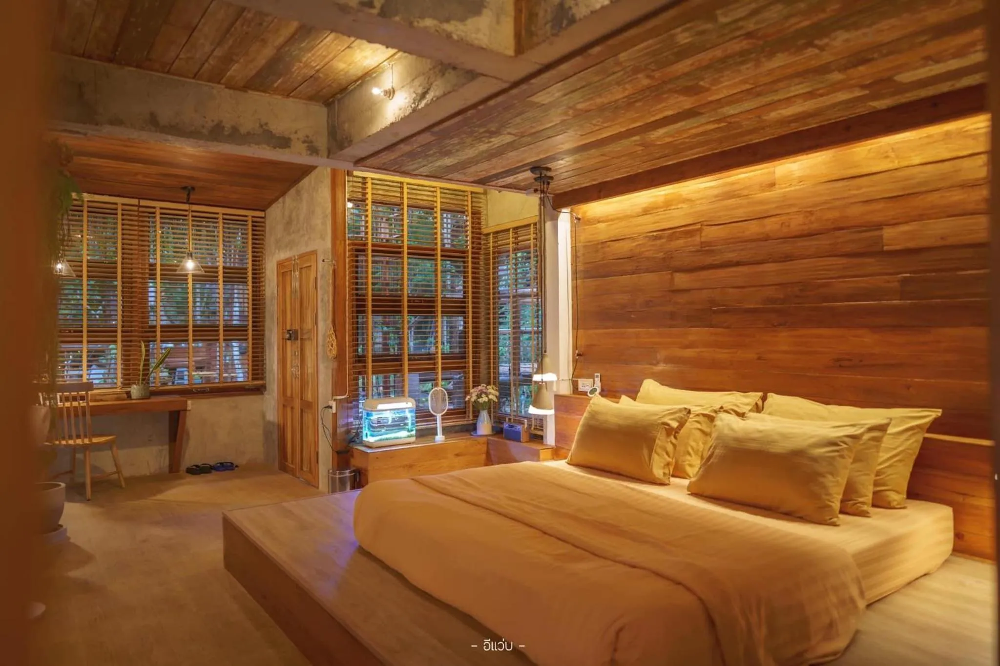 Bed in Woo Ma Ca Moo