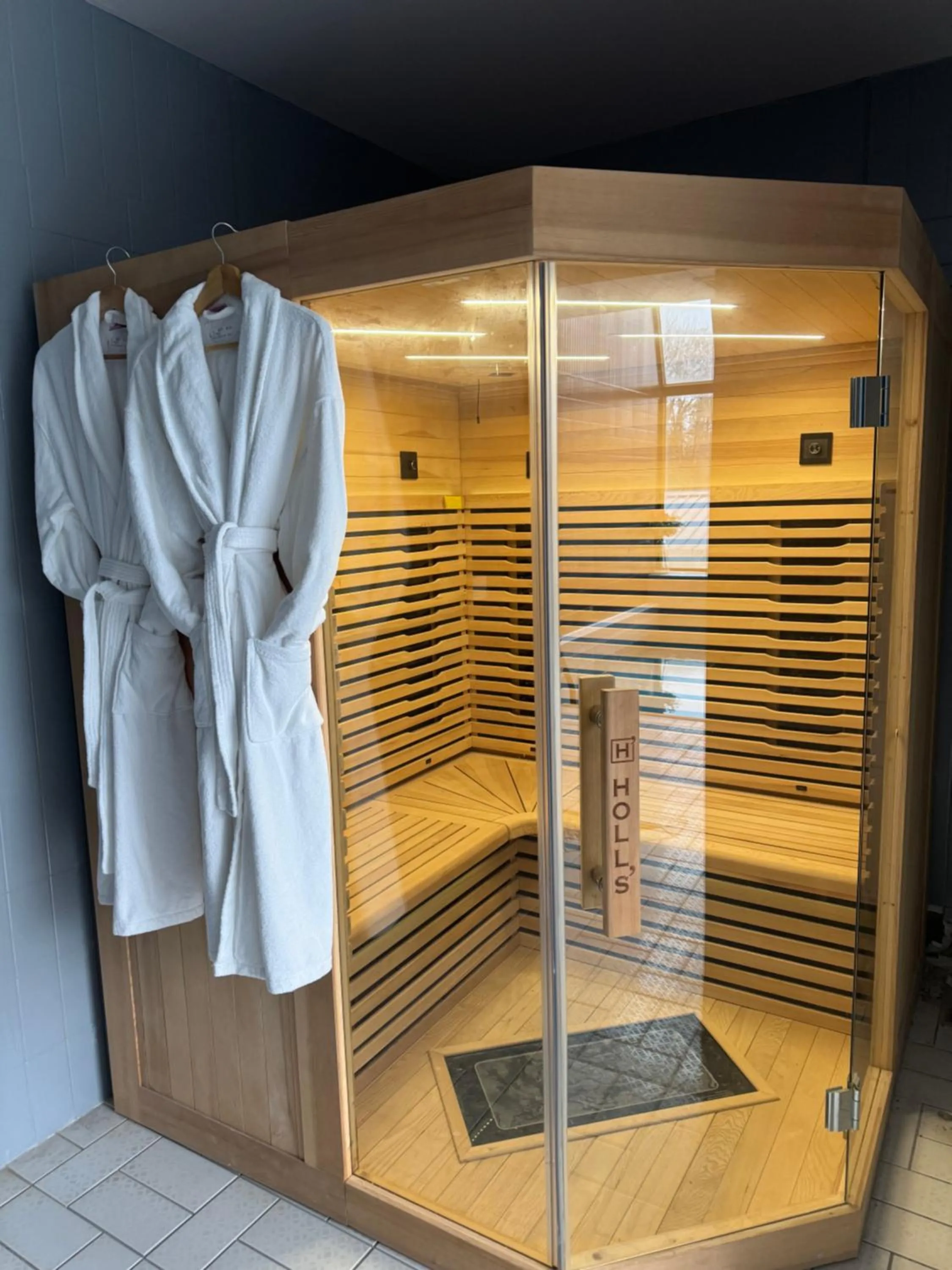 Spa and wellness centre/facilities in Sure Hotel by Best Western Argentan