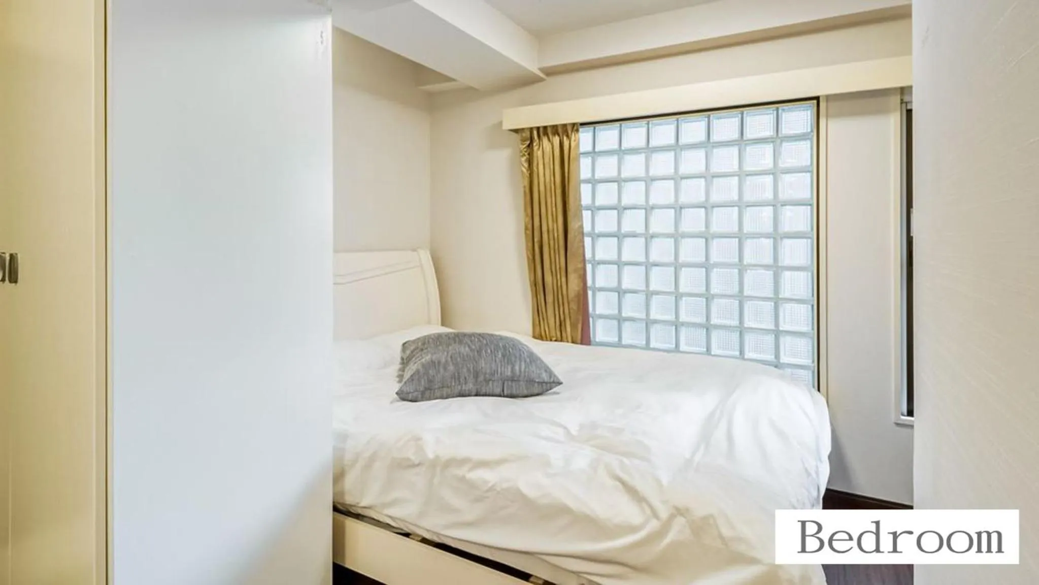 Bed in Aparthotel Status59