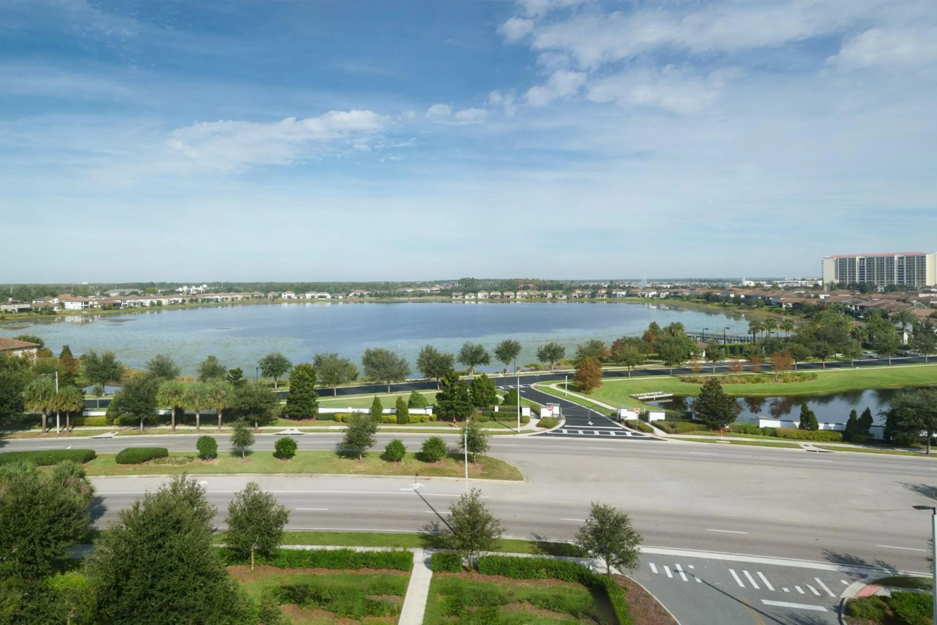 Photo of the whole room in Aloft Orlando Lake Buena Vista