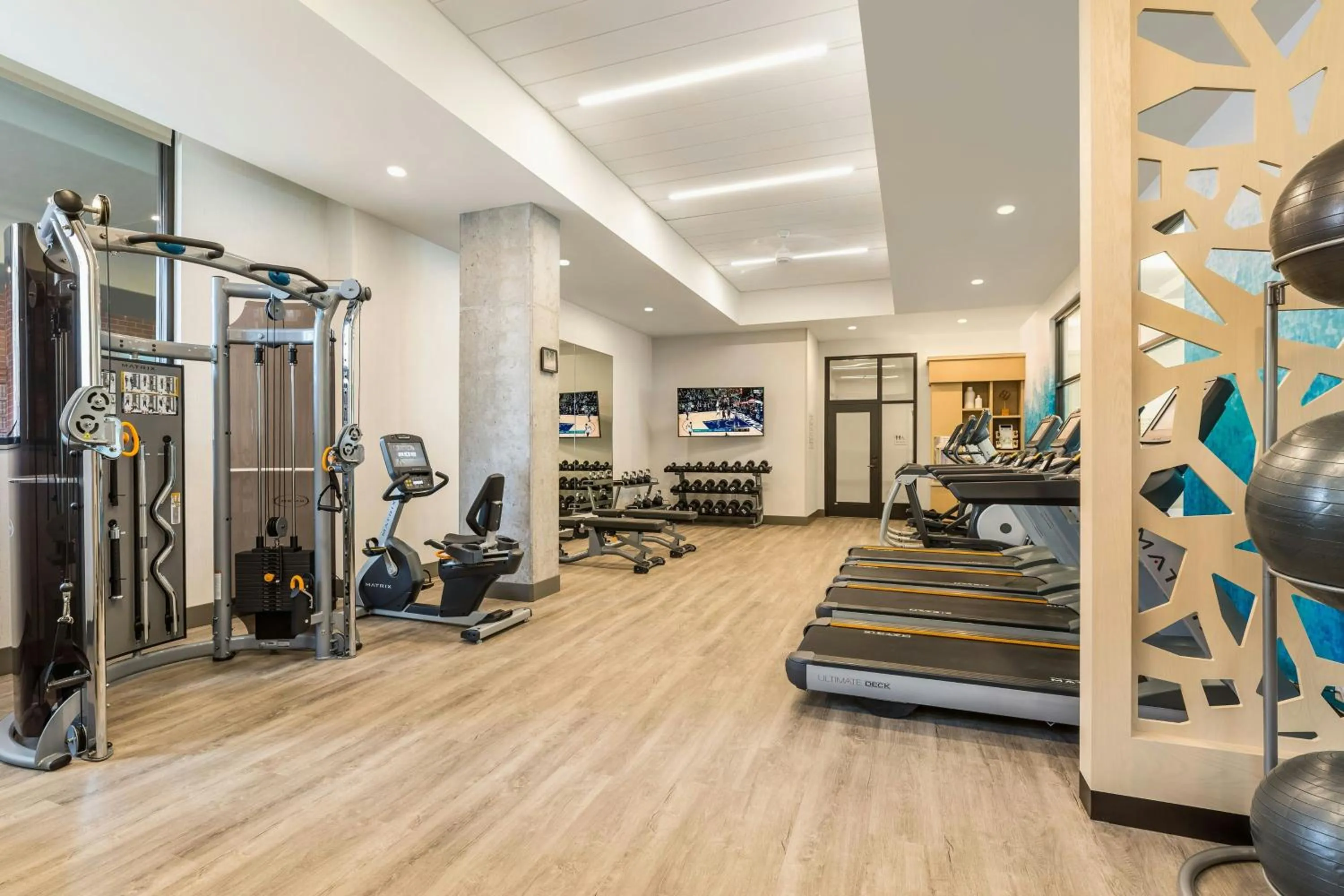 Fitness centre/facilities in SpringHill Suites St. Paul Downtown
