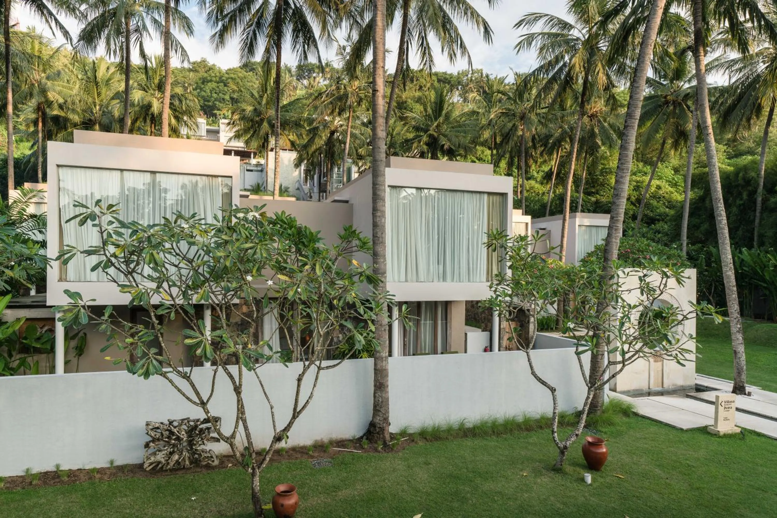 Garden in Svarga Resort Lombok