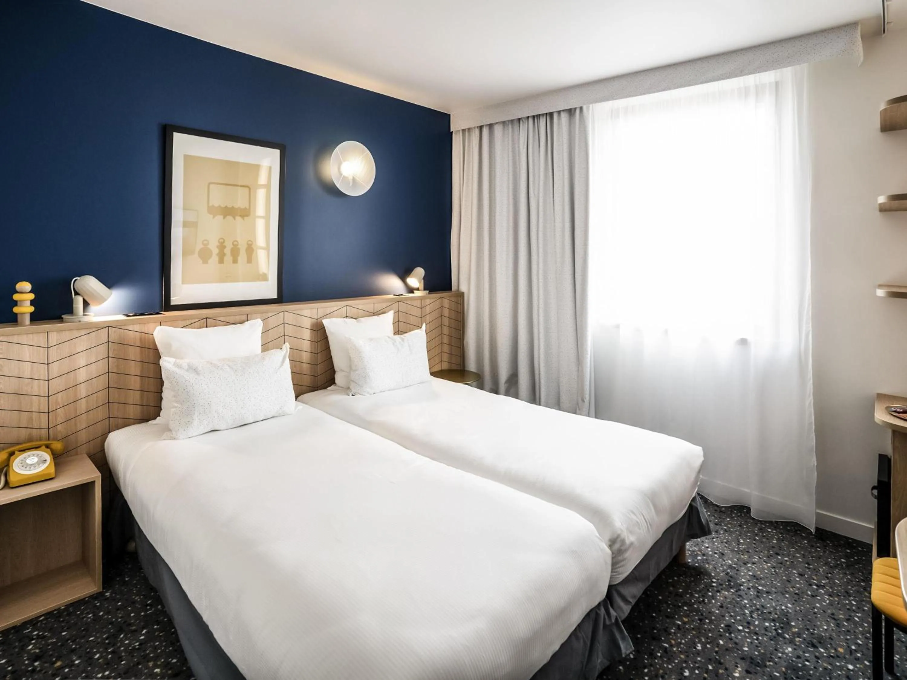 Bedroom, Bed in ibis Styles Paris Romainville