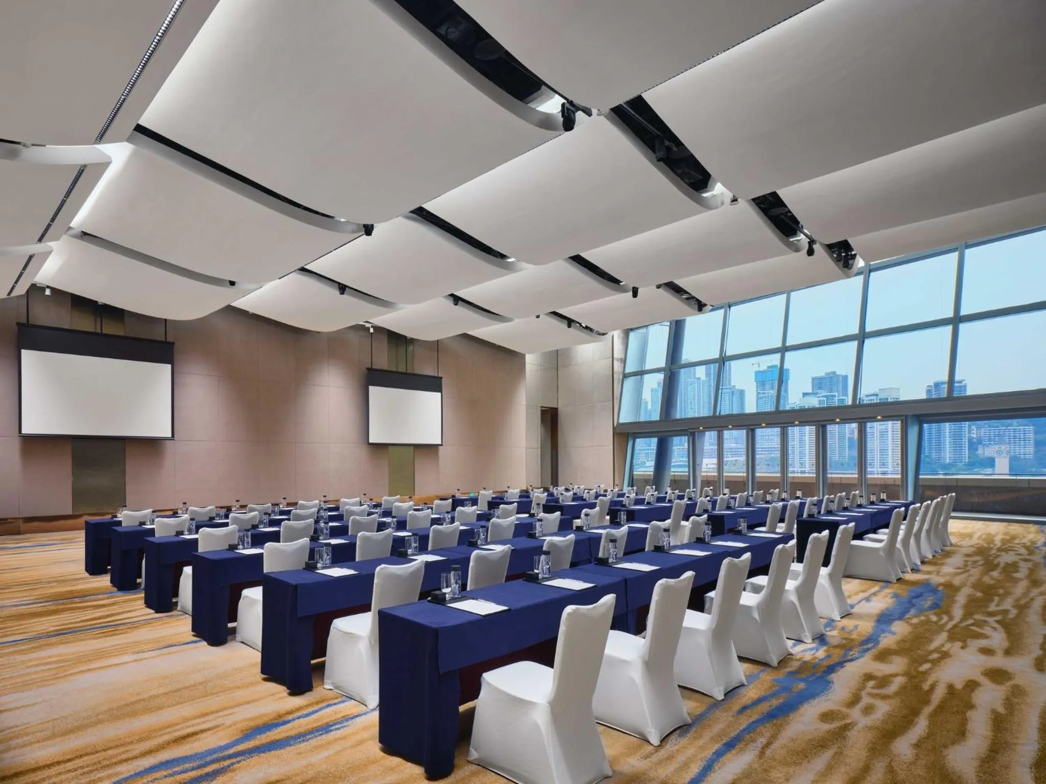 Banquet/Function facilities in InterContinental Chongqing Raffles City by IHG