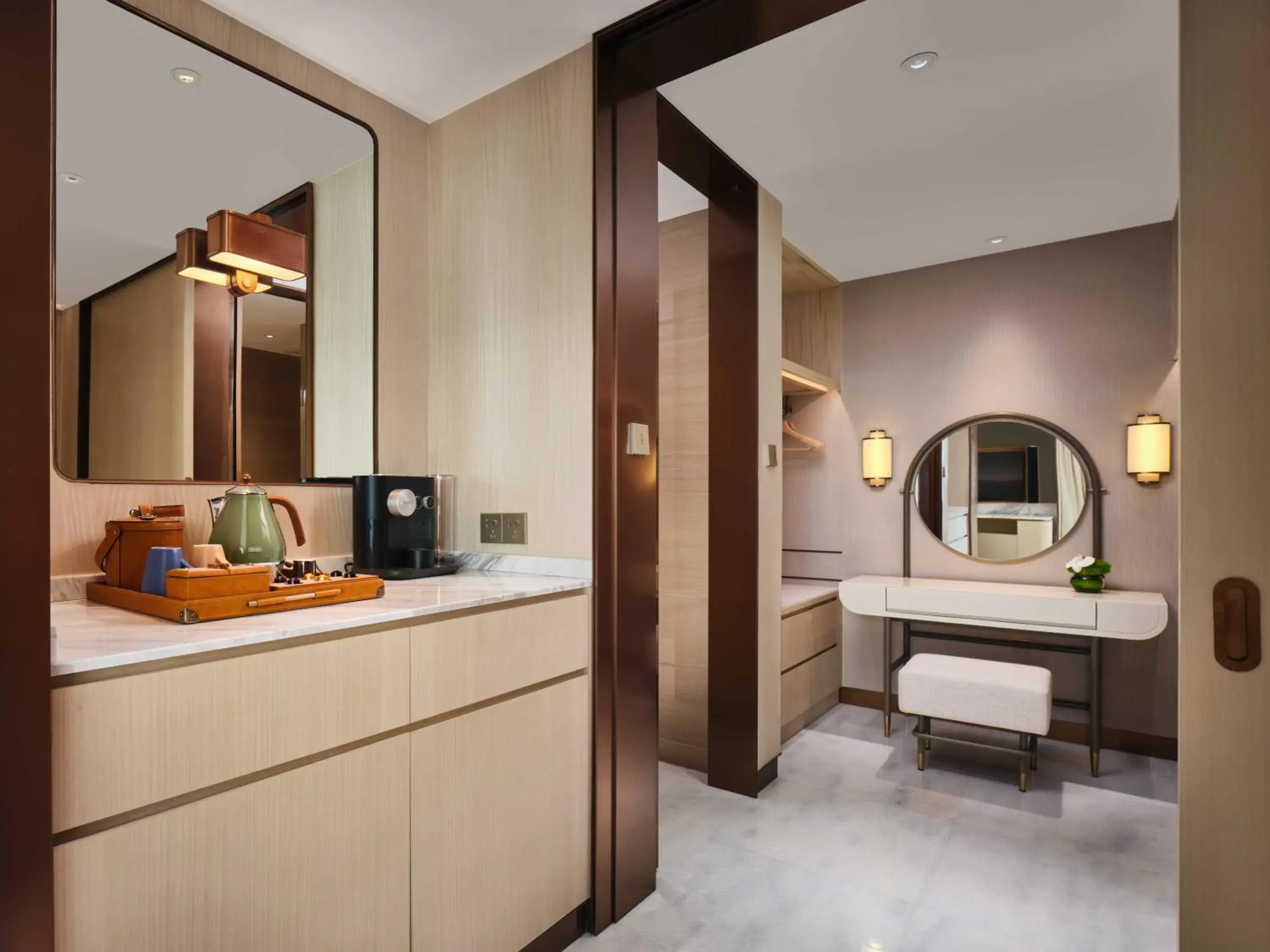 Premium Studio in InterContinental Chongqing Raffles City by IHG Premium Studio in InterContinental Chongqing Raffles City by IHG