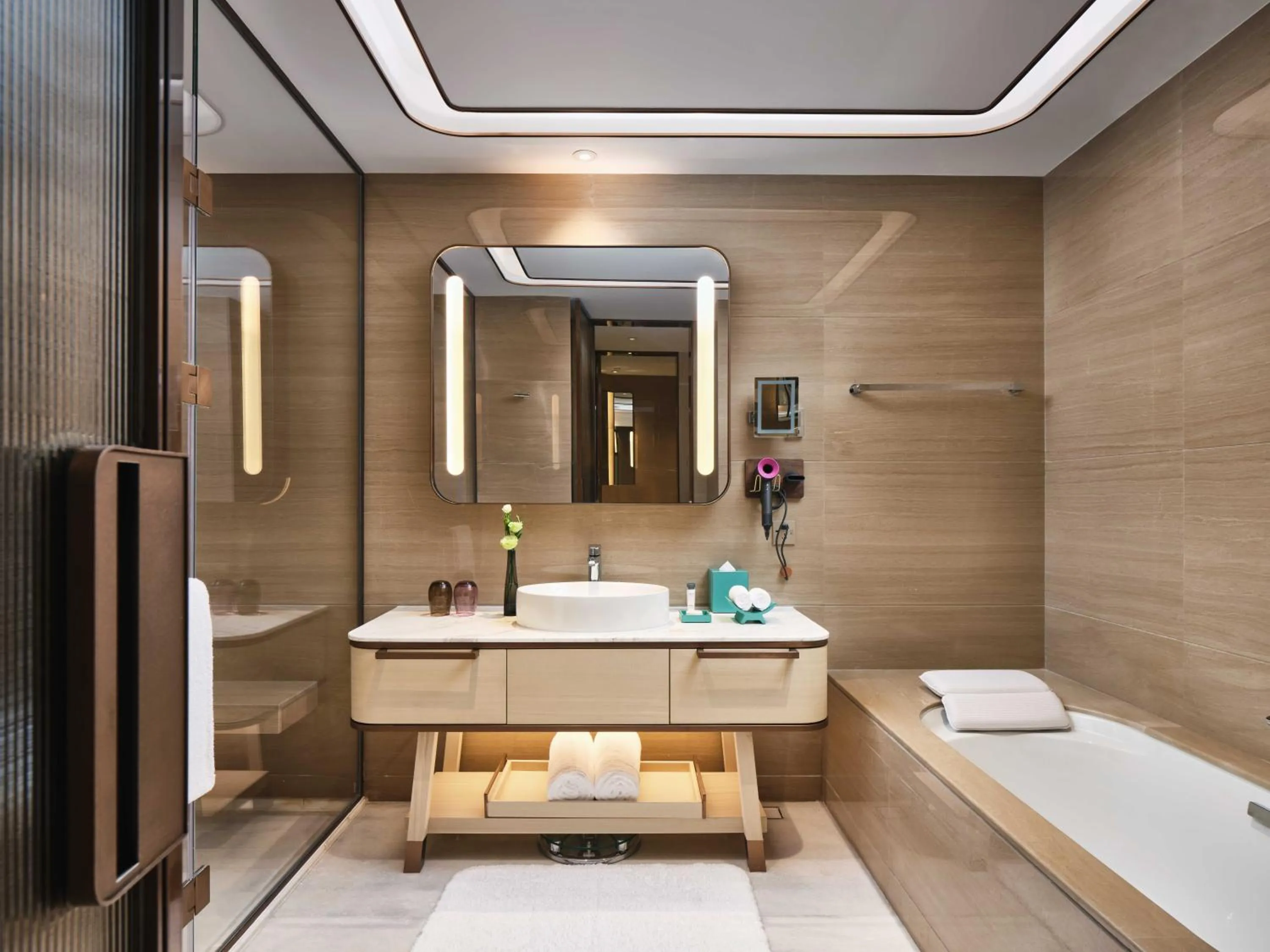 Toilet in InterContinental Chongqing Raffles City by IHG