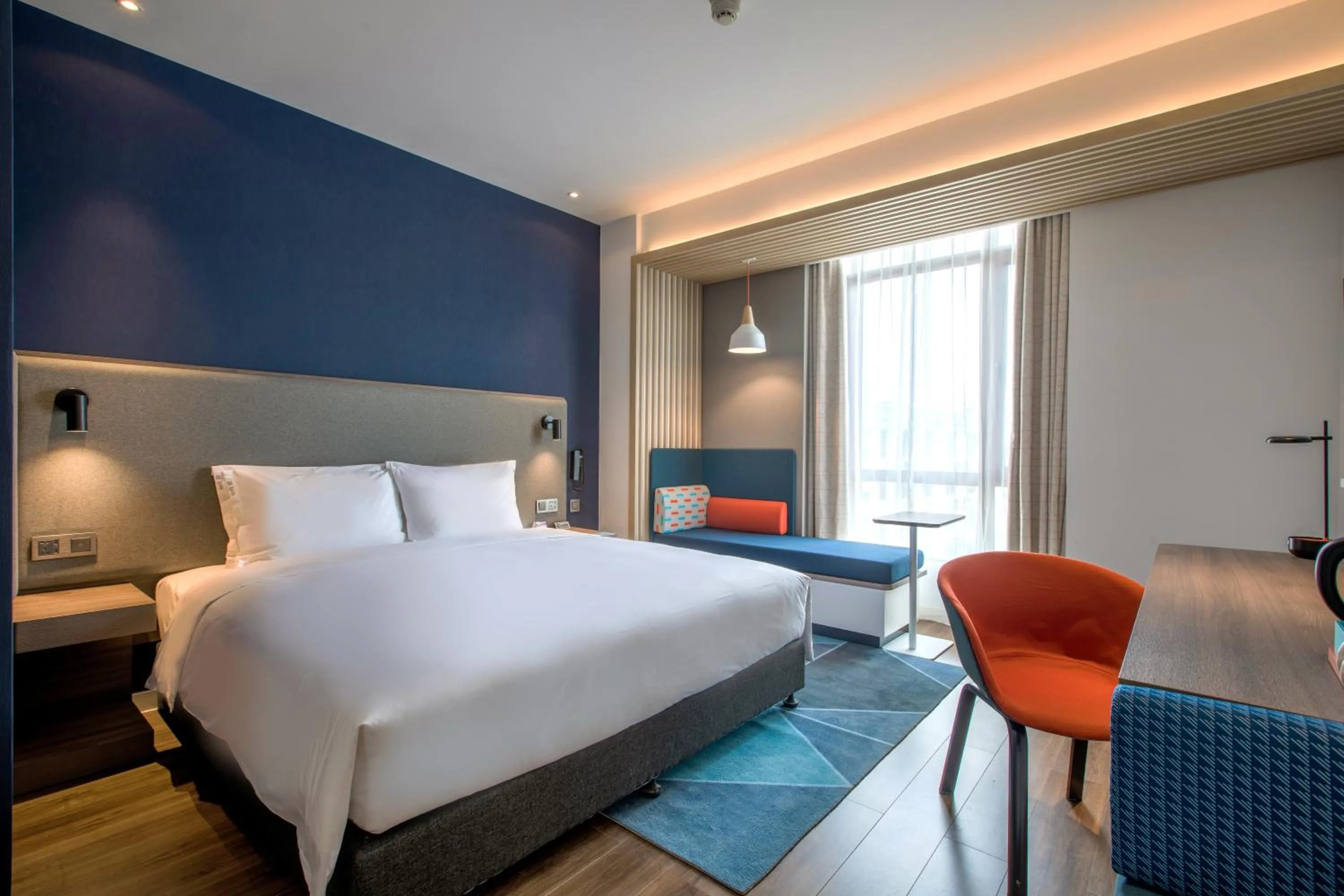 Photo of the whole room, Bed in Holiday Inn Express Zhangjiagang Free Trade Zone by IHG