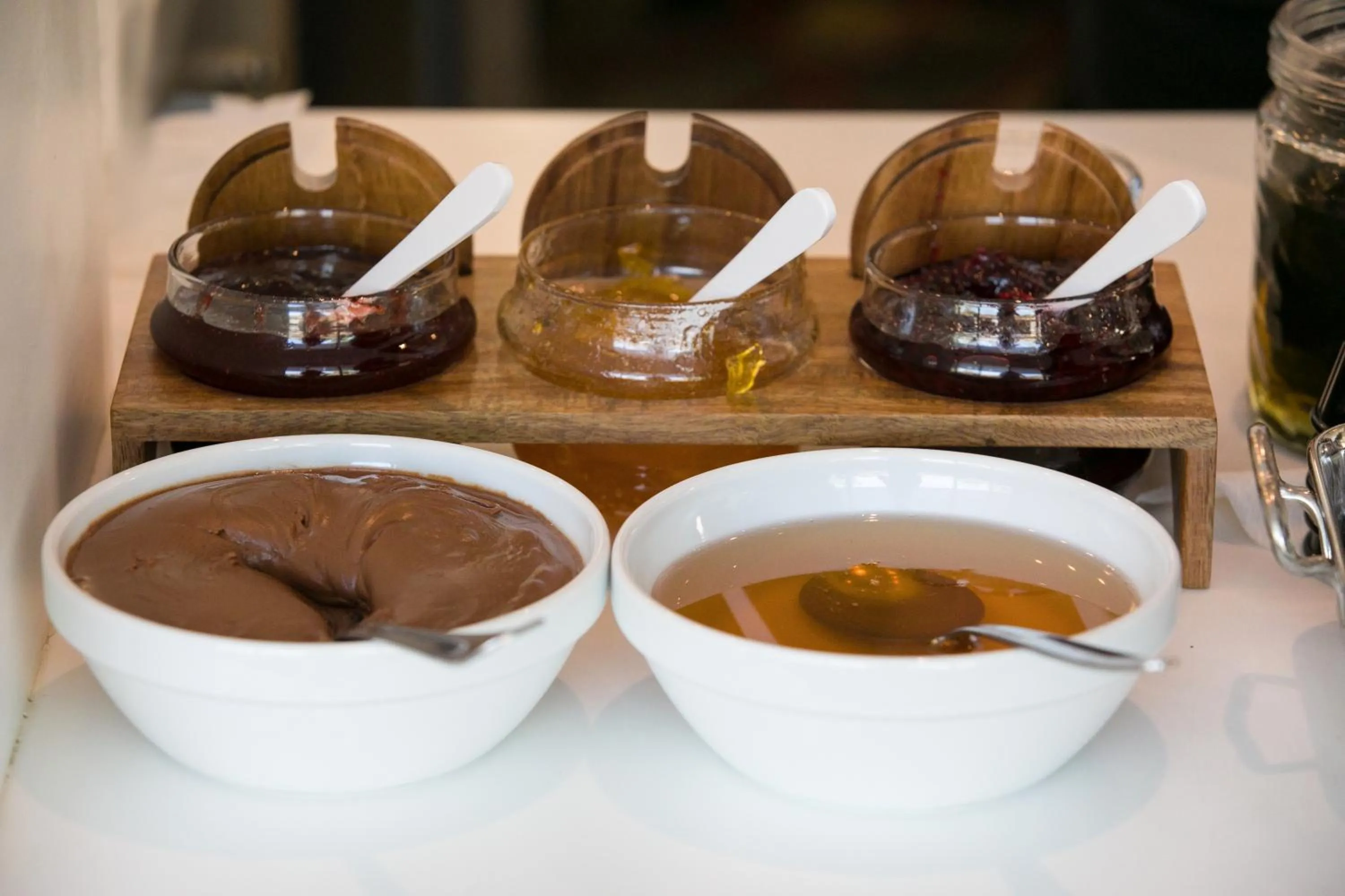 Breakfast in White 9