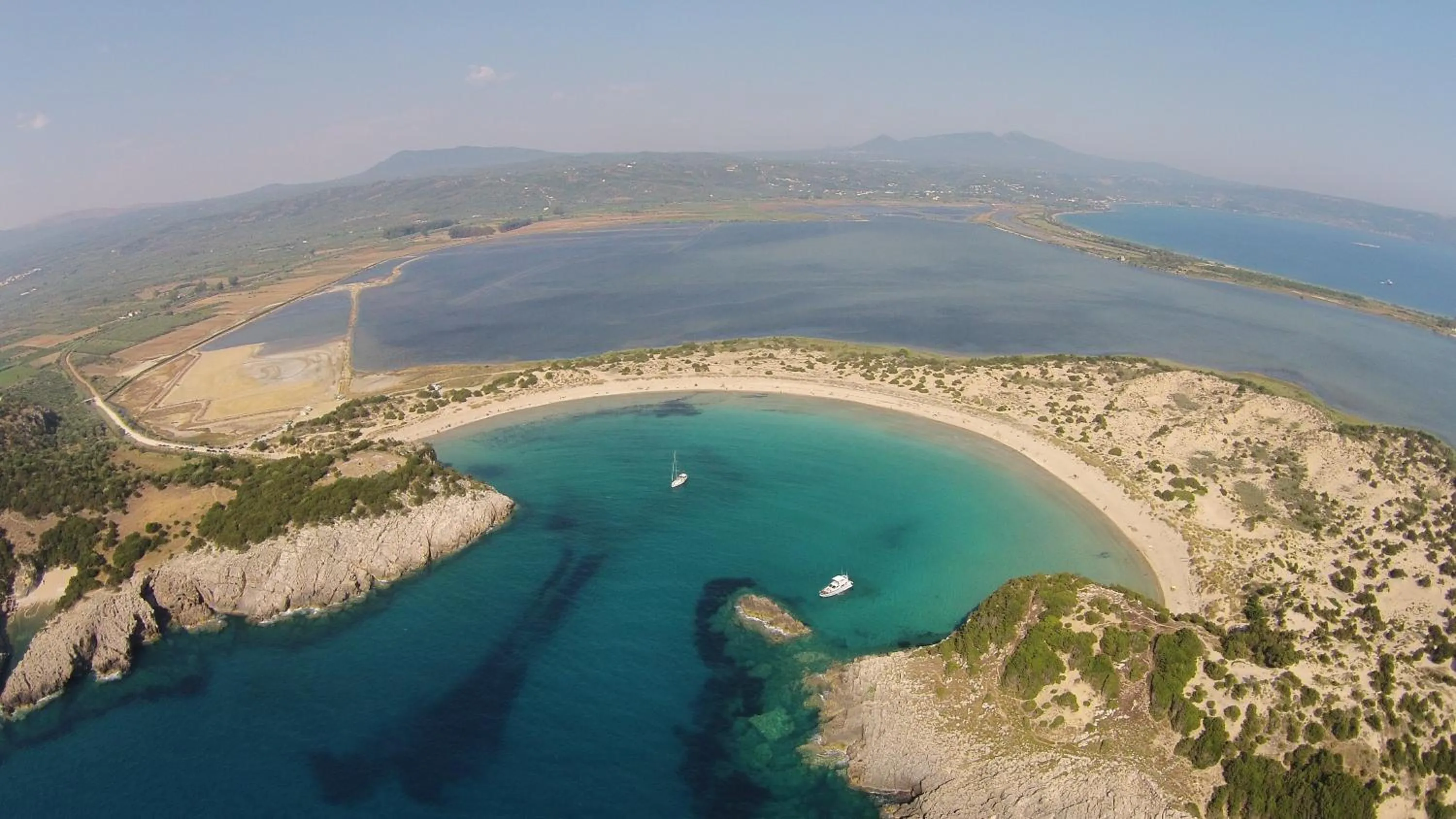 Day in Karalis City Hotel