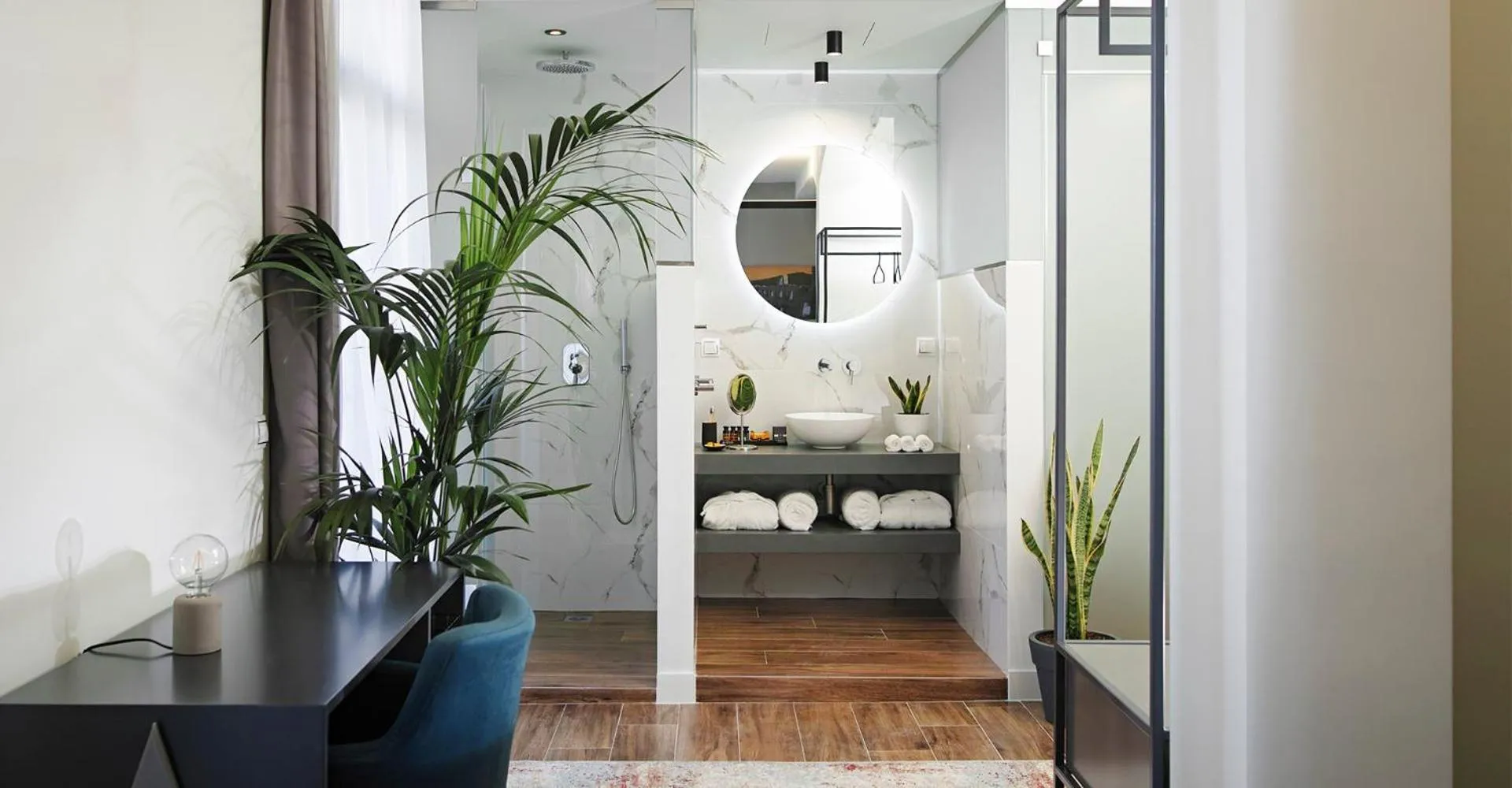 Bathroom in The Gem Society Hotel