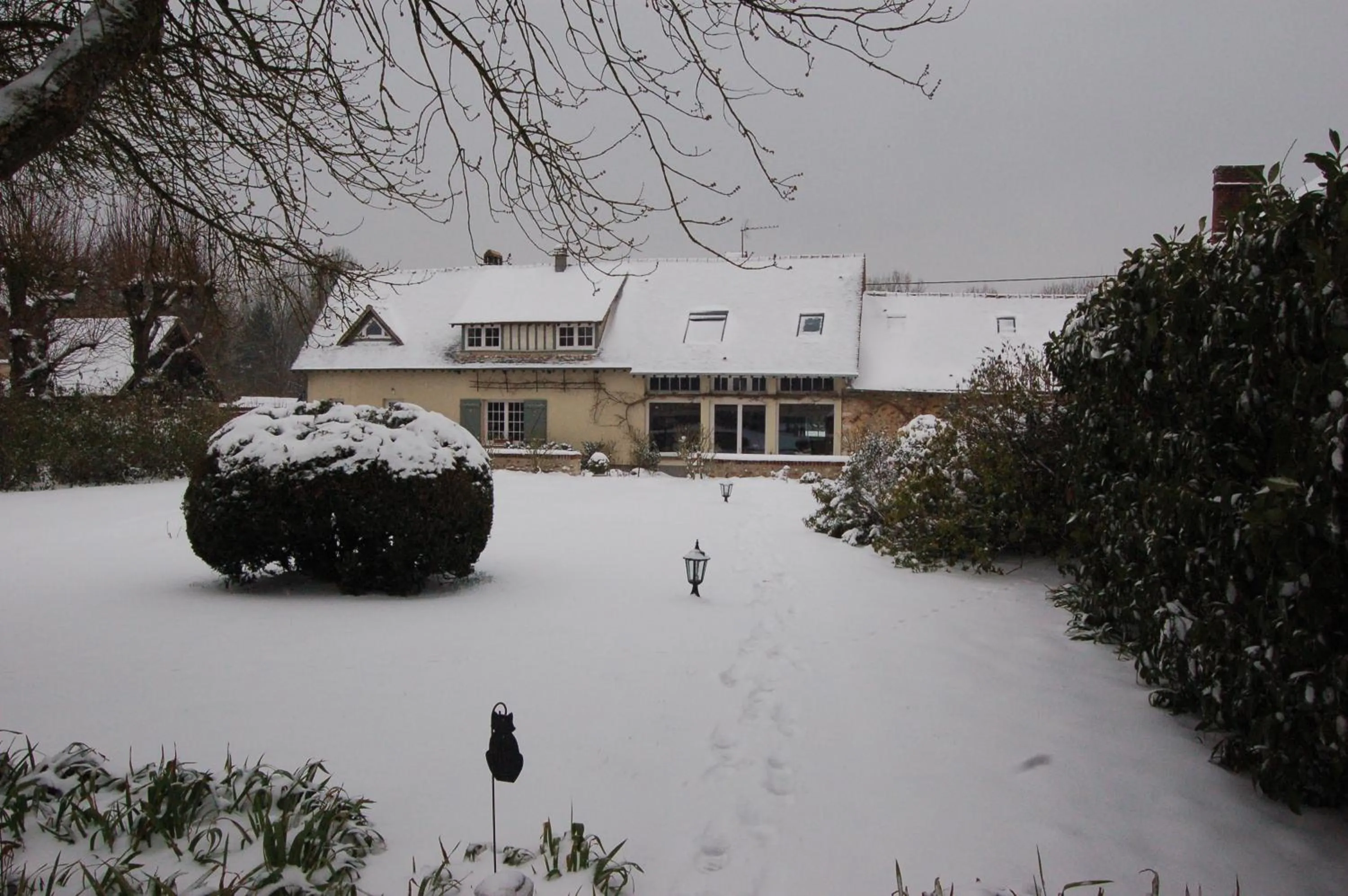Facade/entrance in La Chaiserie