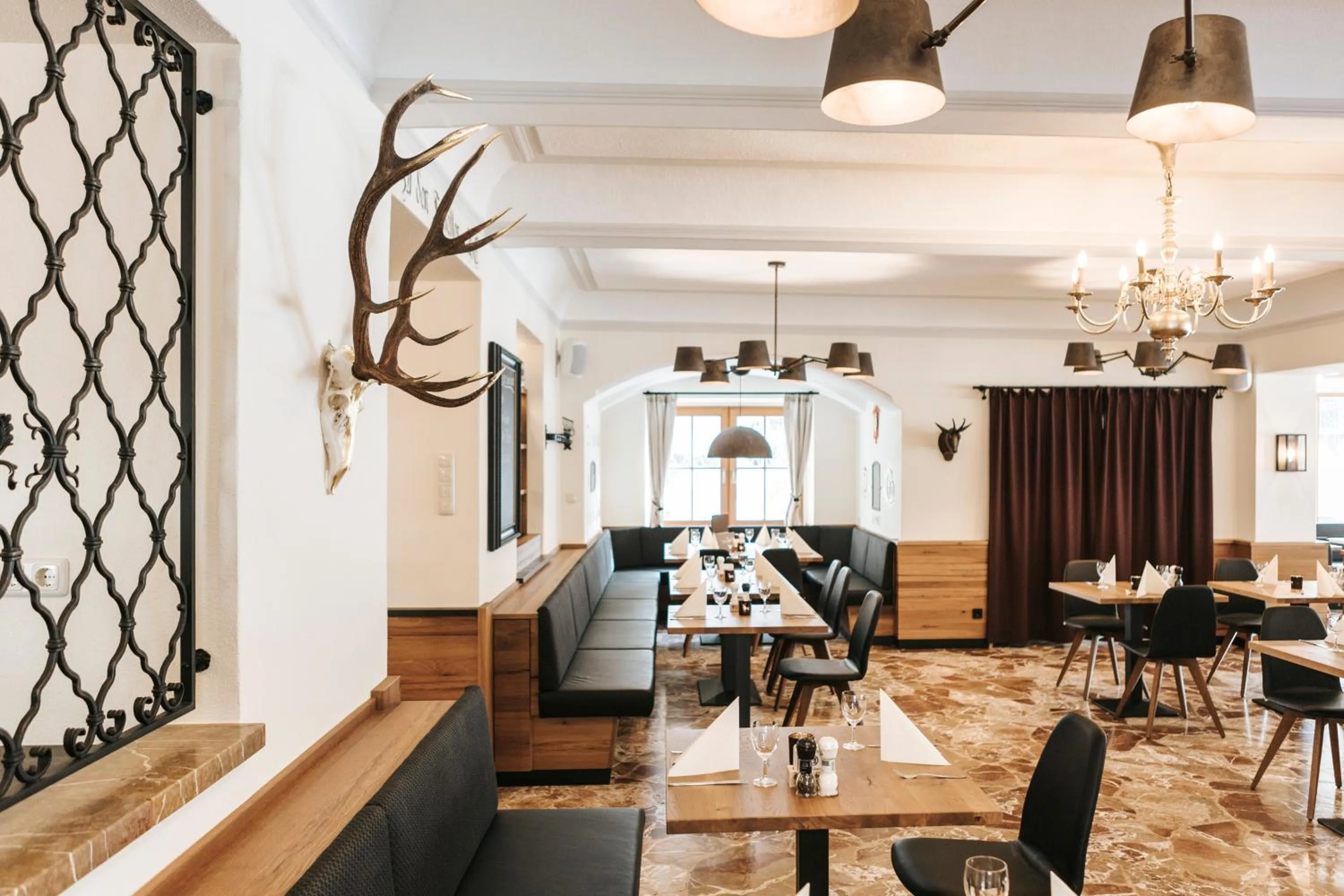 Restaurant/places to eat in Hotel Königssee