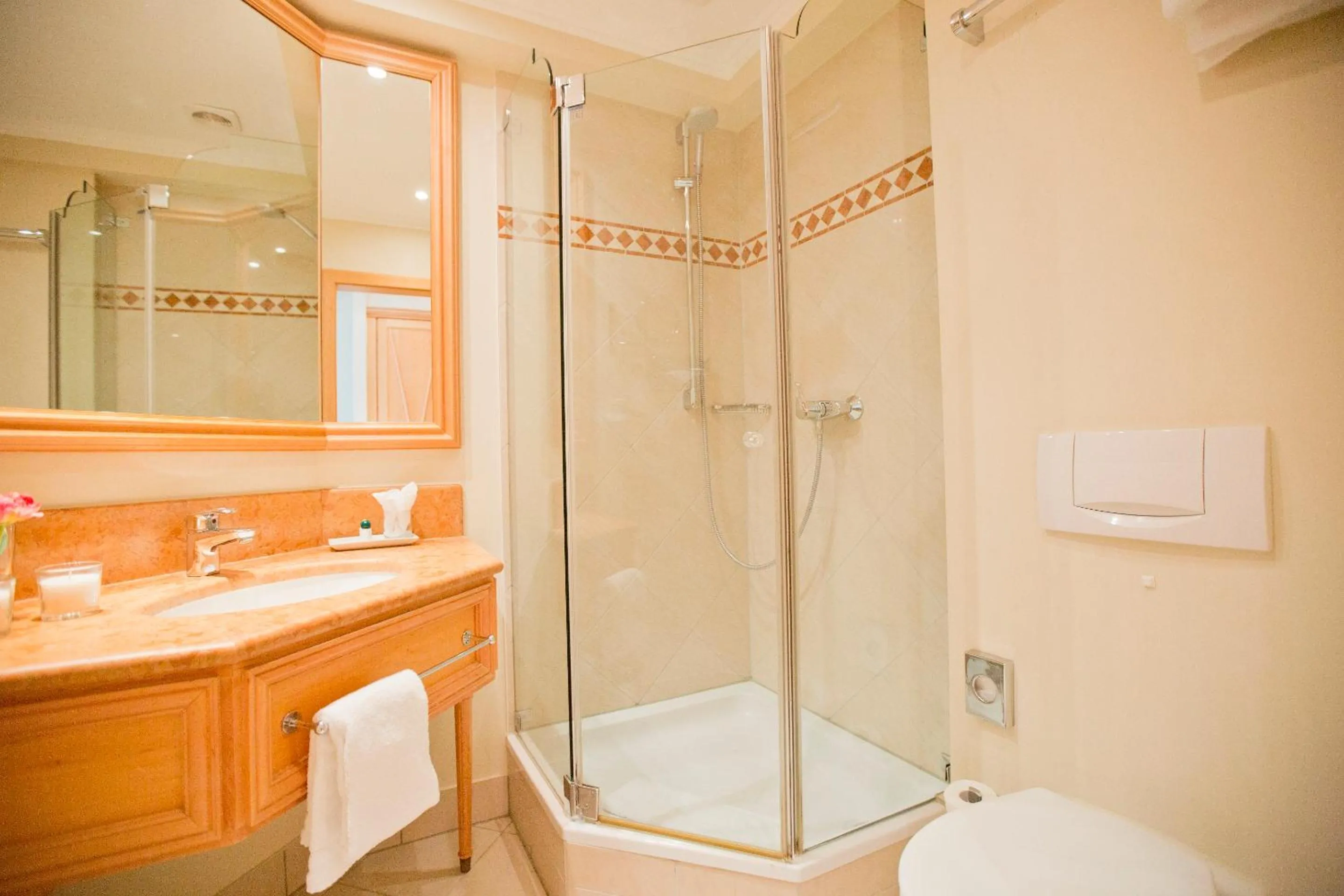 Bathroom in Central-Hotel Kaiserhof