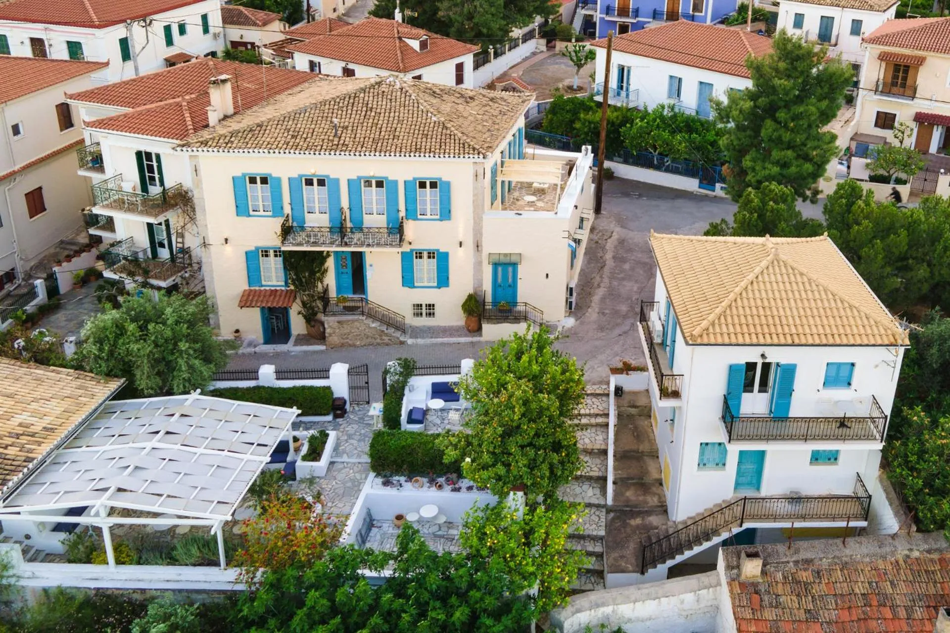 Property building in Galaxa Mansion