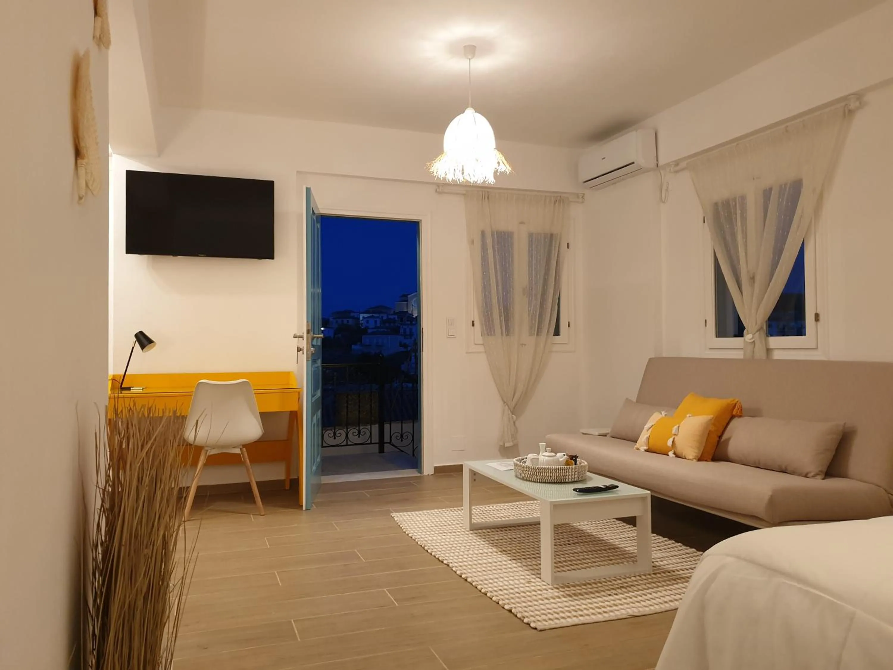 TV and multimedia in Galaxa Mansion