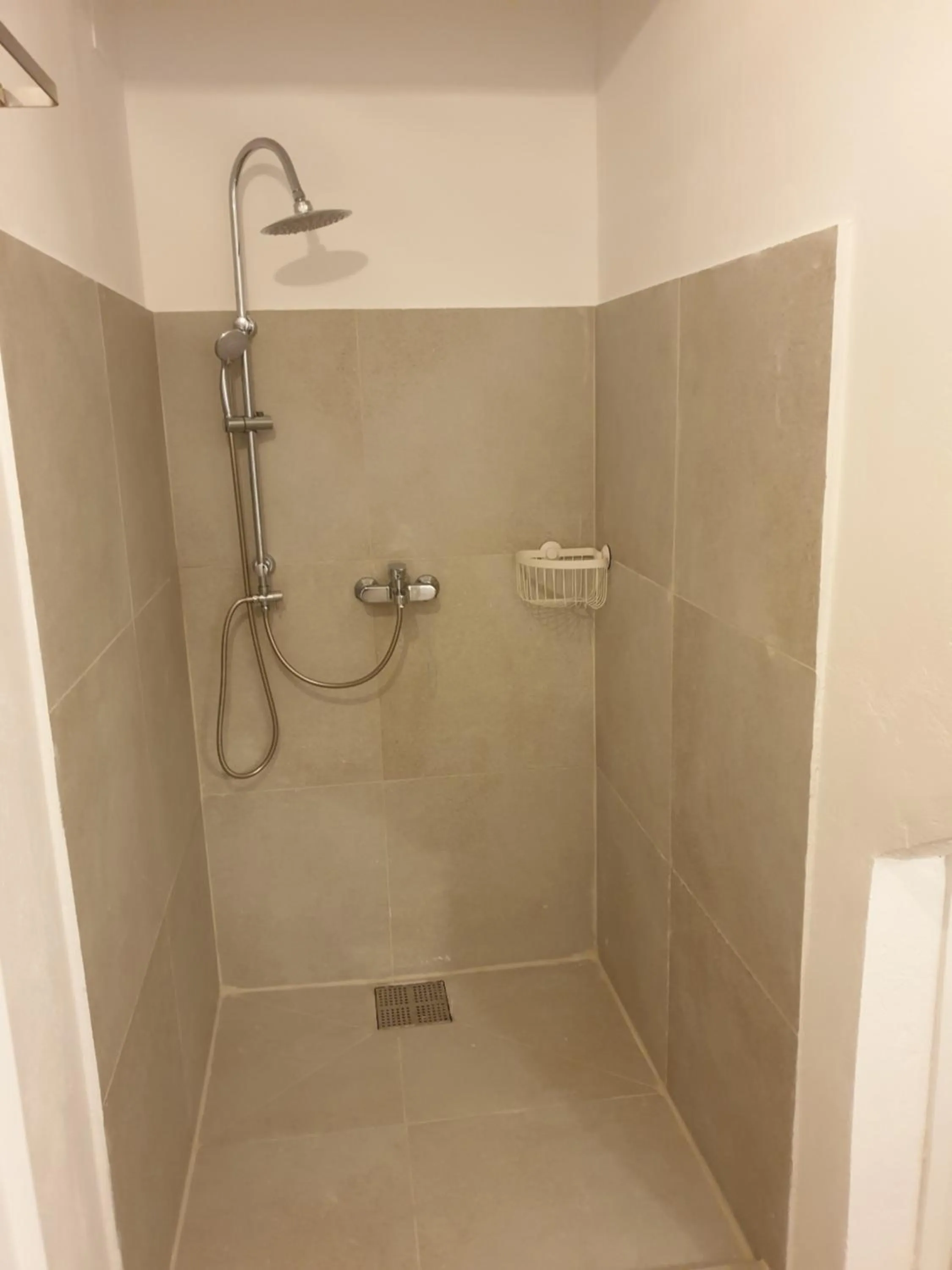 Shower in Galaxa Mansion