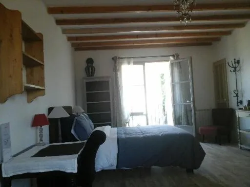 Bed in La Dentellière