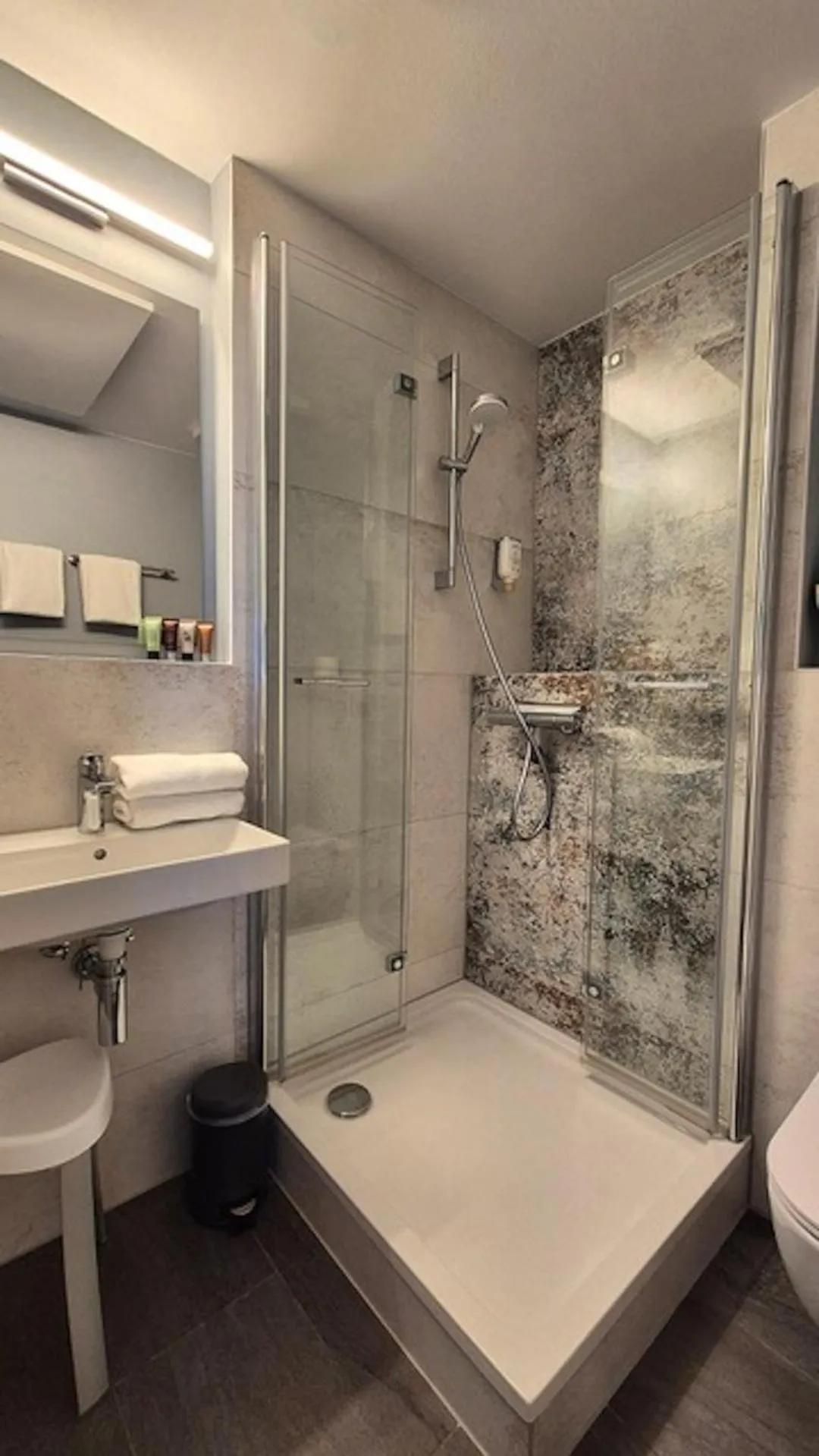 Shower in Boutique-Hotel Amalienhof