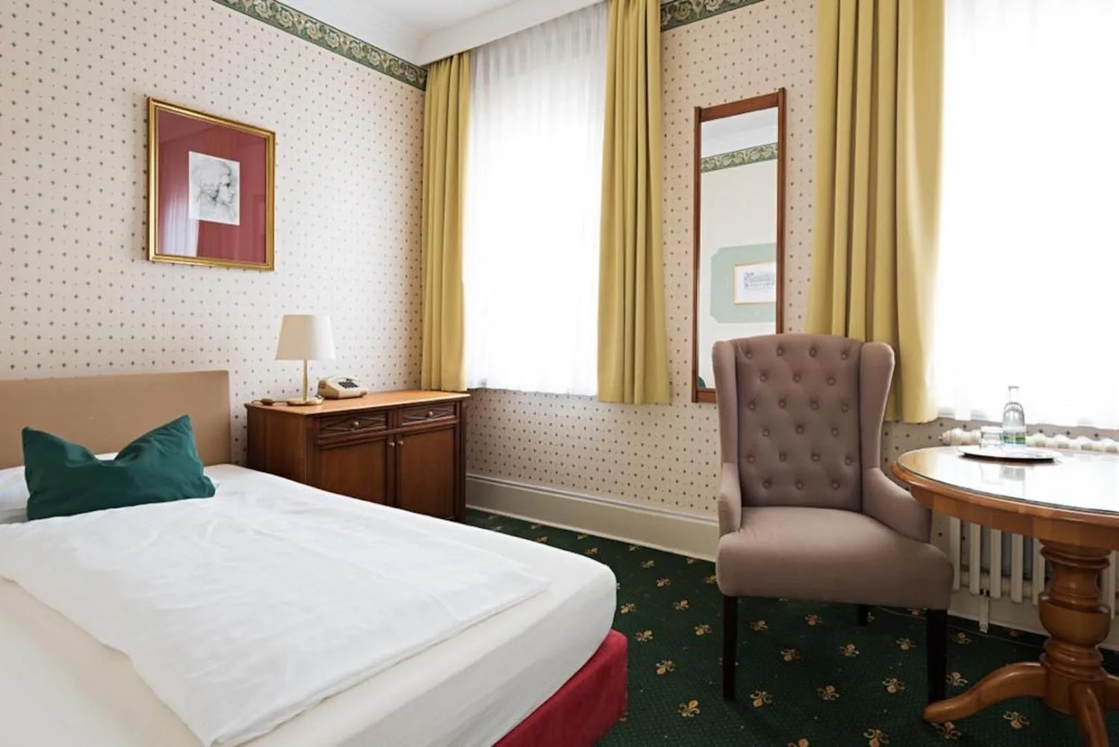 Single Room in Boutique-Hotel Amalienhof