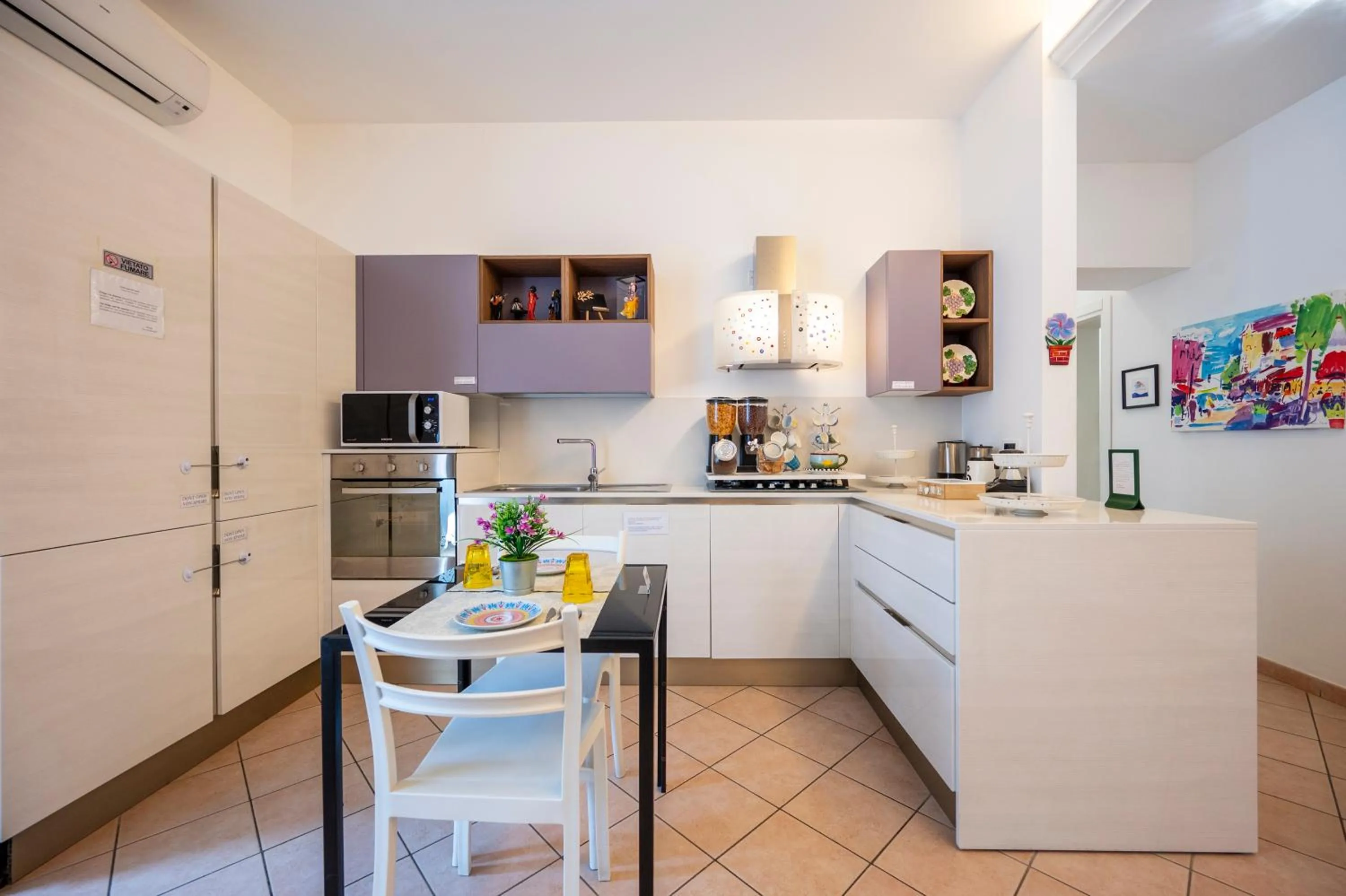 Coffee/tea facilities in Melody Room