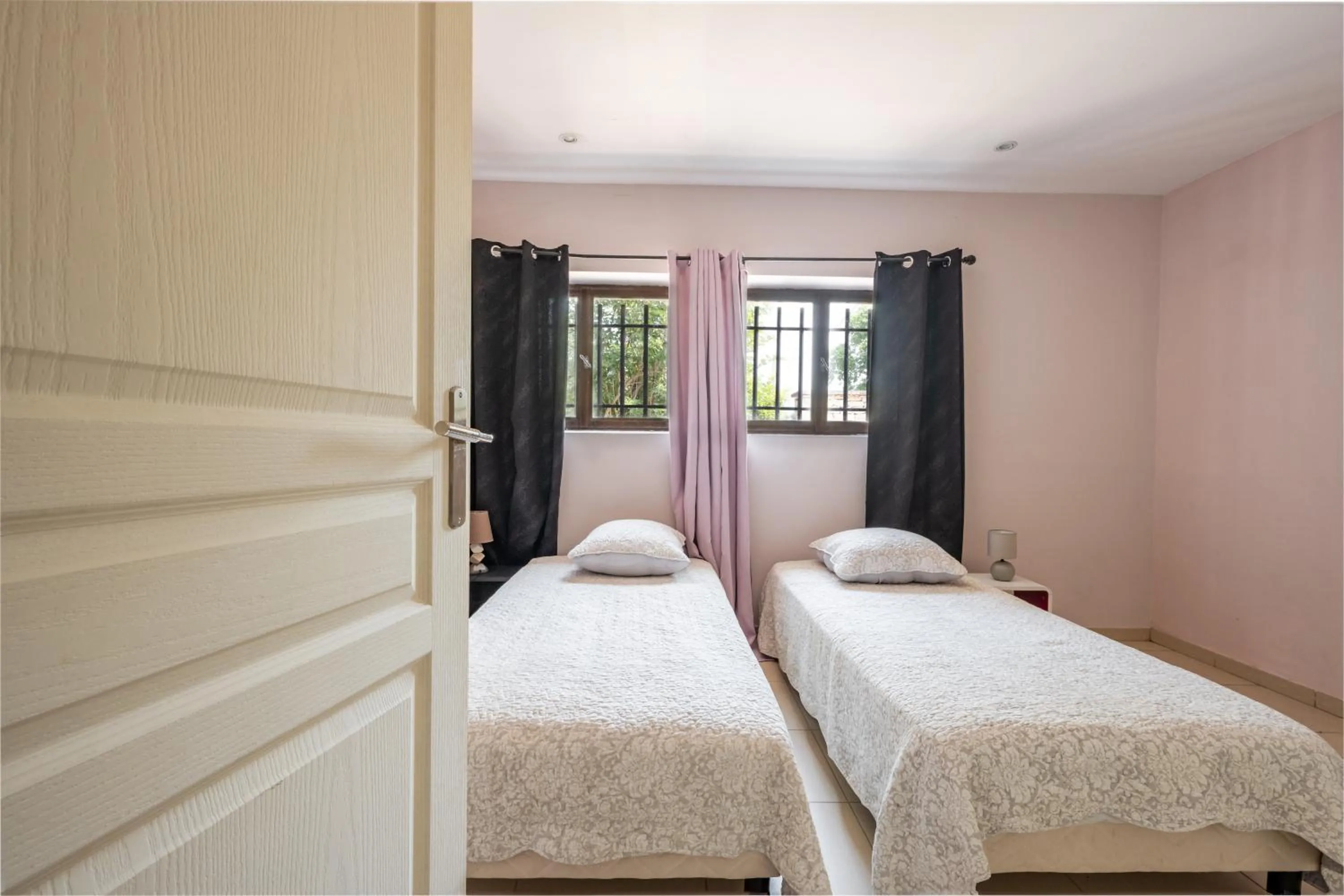 Photo of the whole room, Bed in La Pastorale