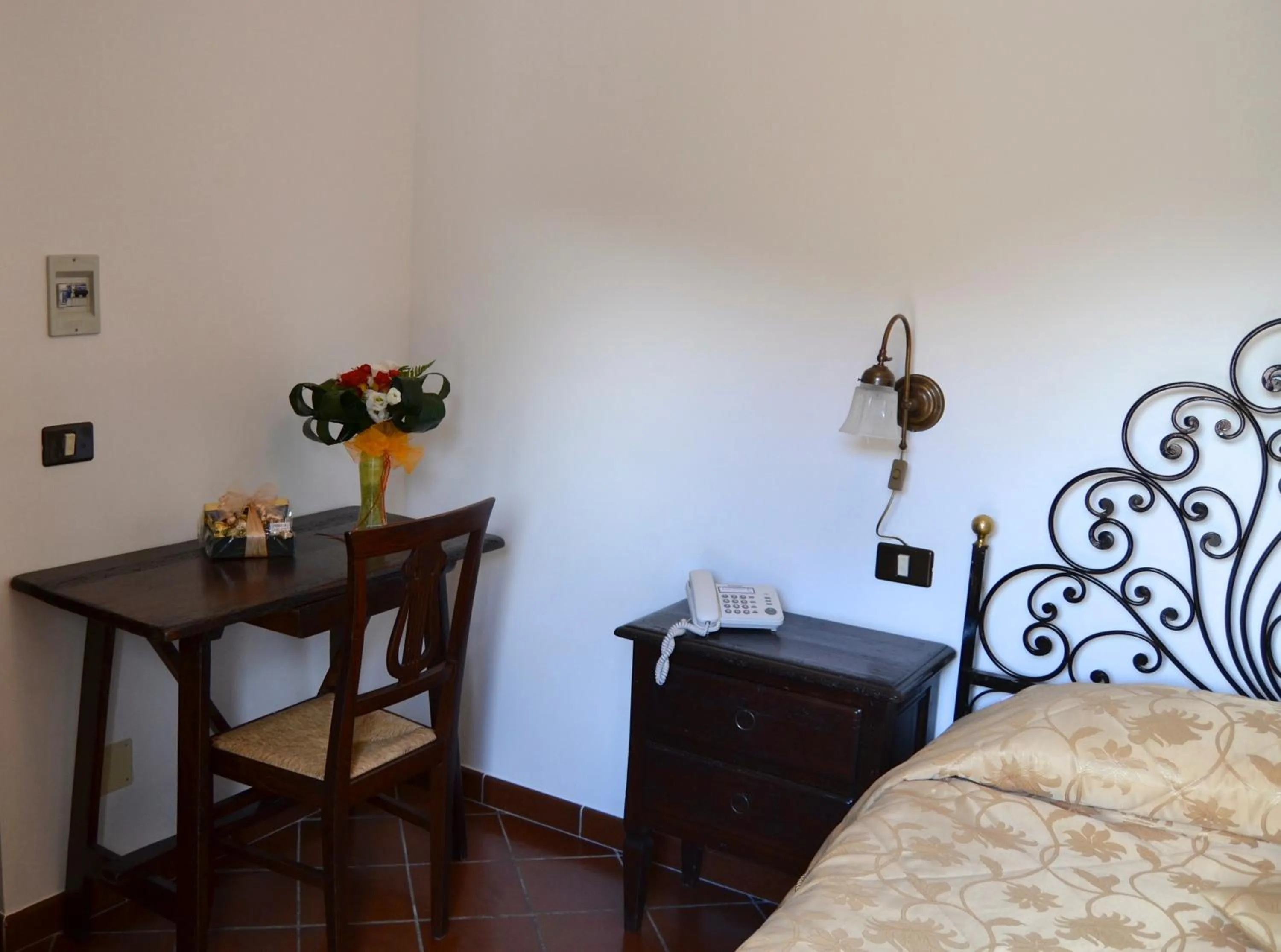 Bed in Hotel Bucaneve