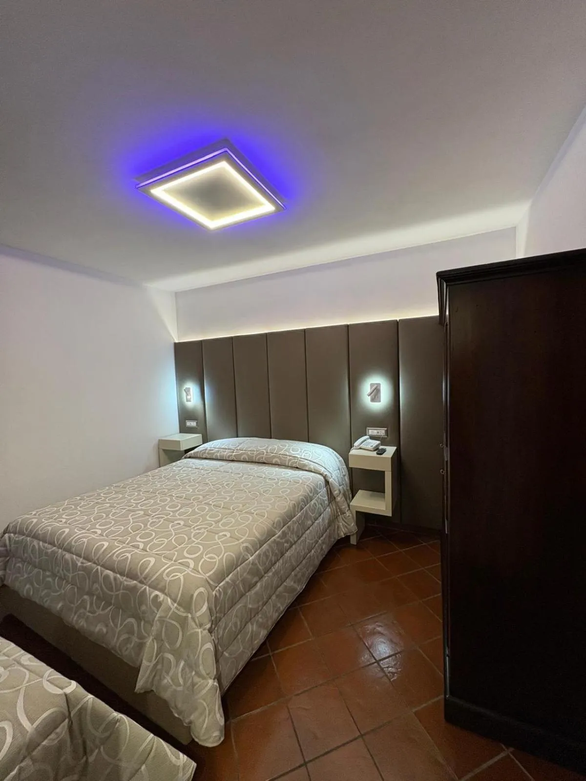 Bed in Hotel Bucaneve