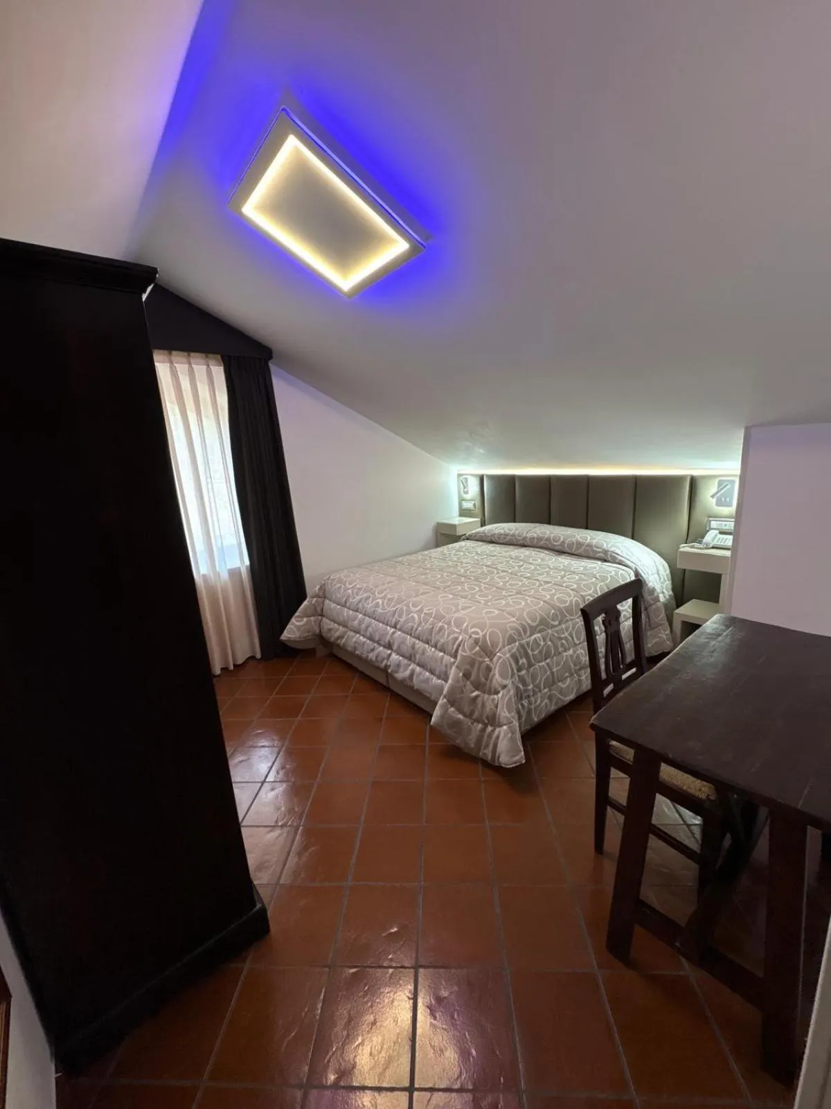 Bed in Hotel Bucaneve