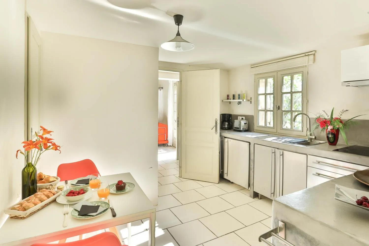 Kitchen or kitchenette in Le Prieuré La Madelène