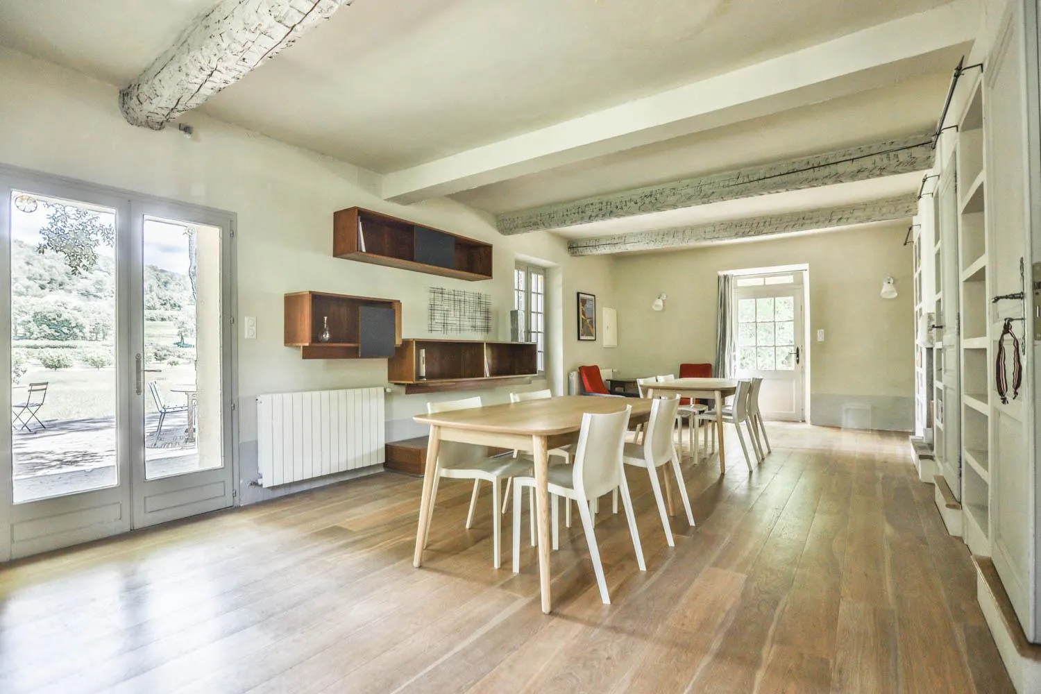 On-site shops in Le Prieuré La Madelène