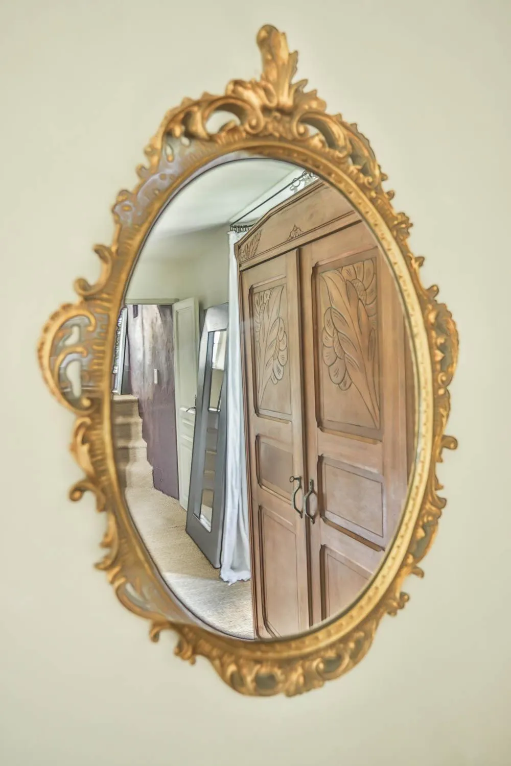 Decorative detail in Le Prieuré La Madelène