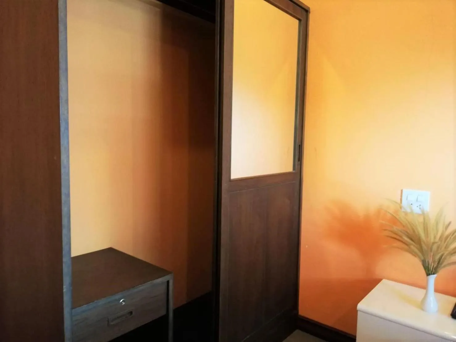 wardrobe in Phurafa Resort