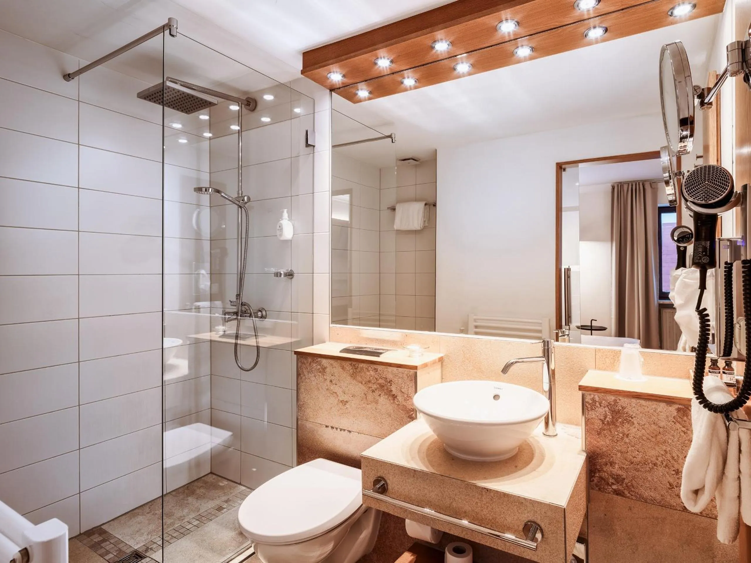 Bathroom in Romantik Hotel Hirschen