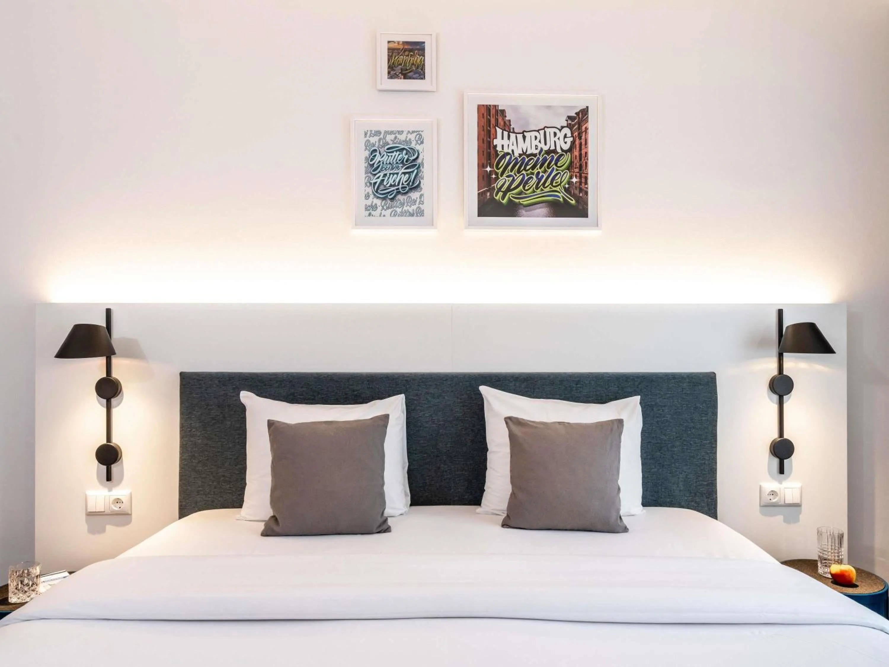 Bedroom, Bed in ibis Styles Hamburg Alster City