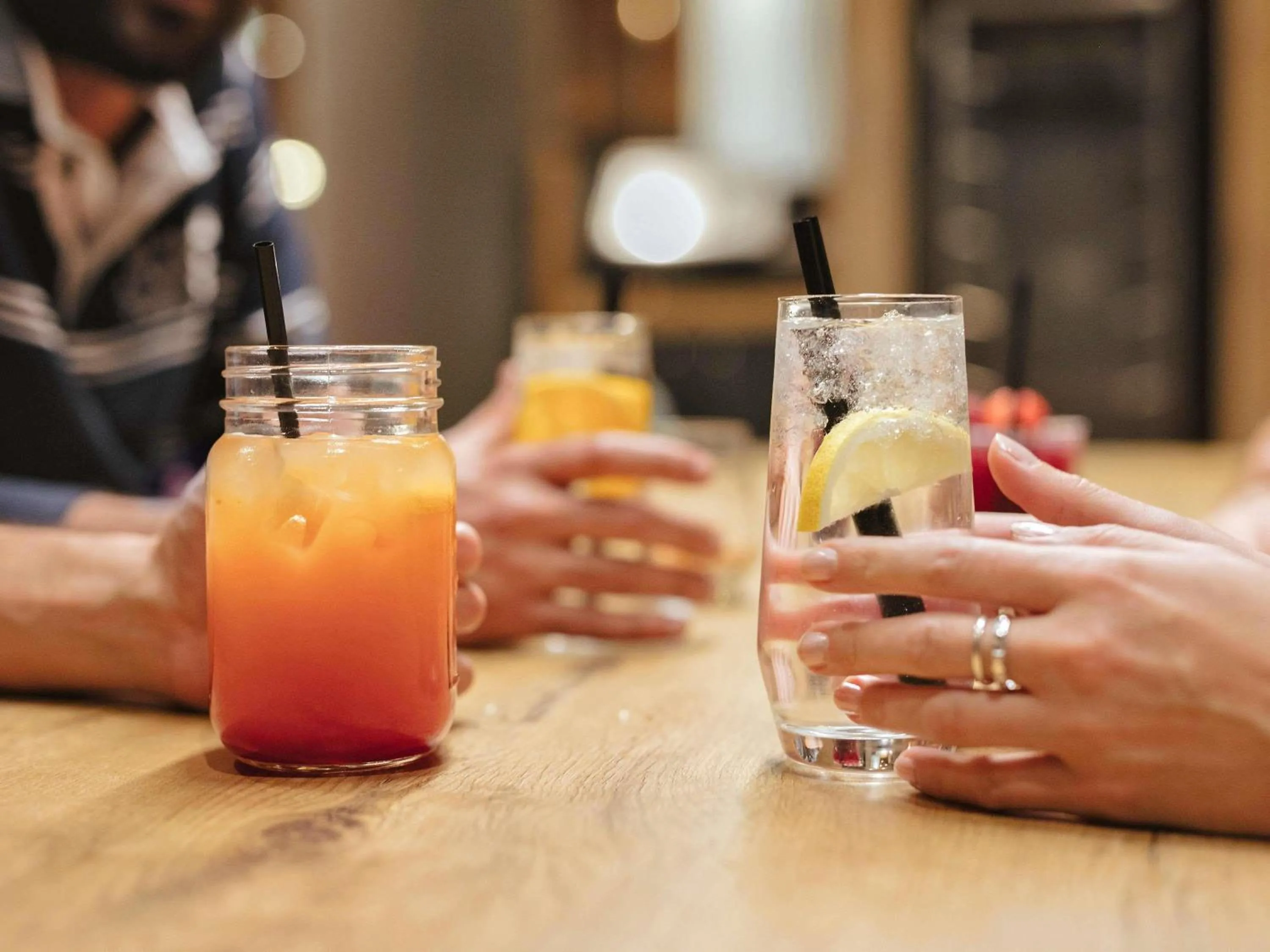 Lounge or bar in ibis Styles Hamburg Alster City