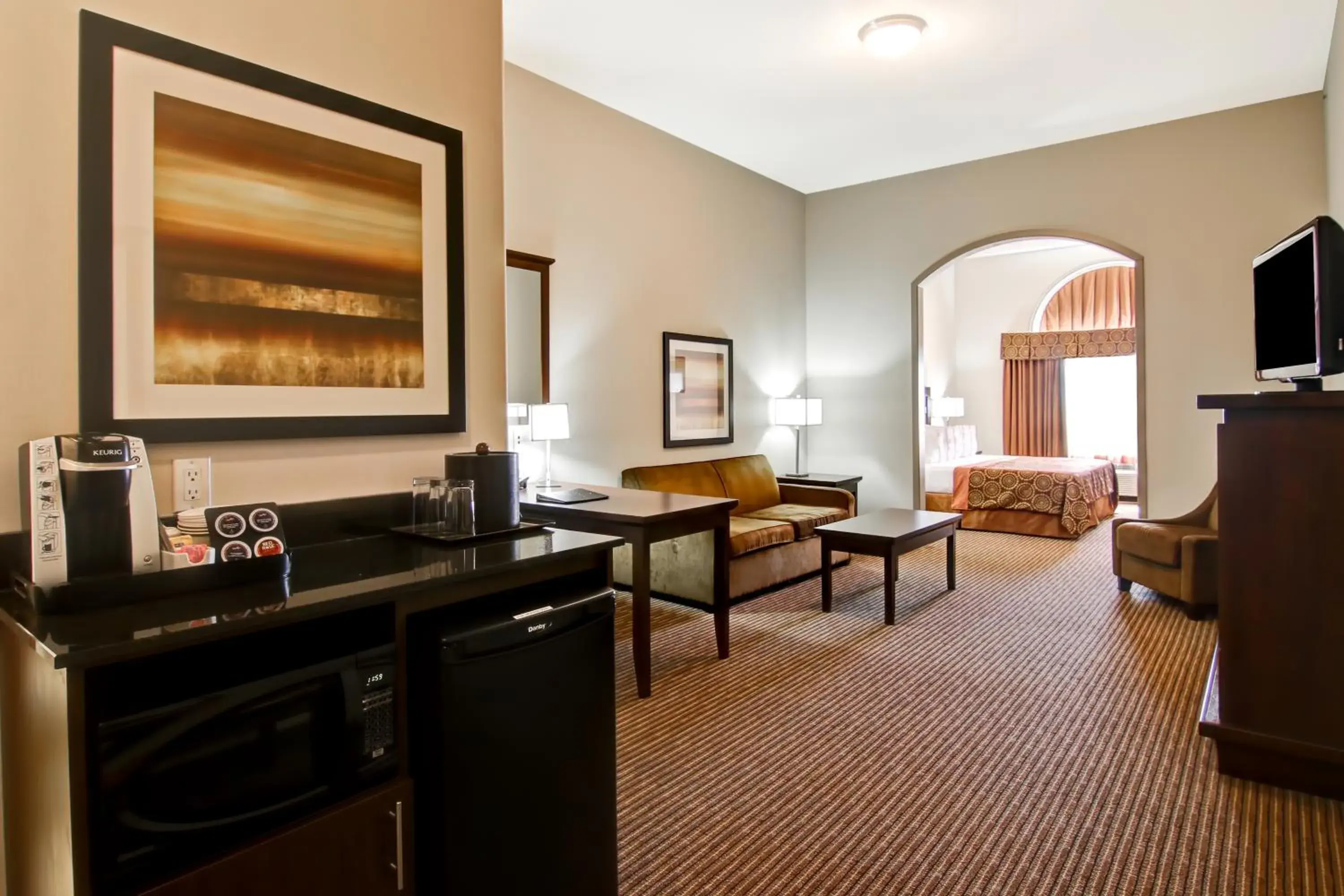 Deluxe King Room with Fireplace in Canalta Hotel Humboldt Deluxe King Room with Fireplace in Canalta Hotel Humboldt