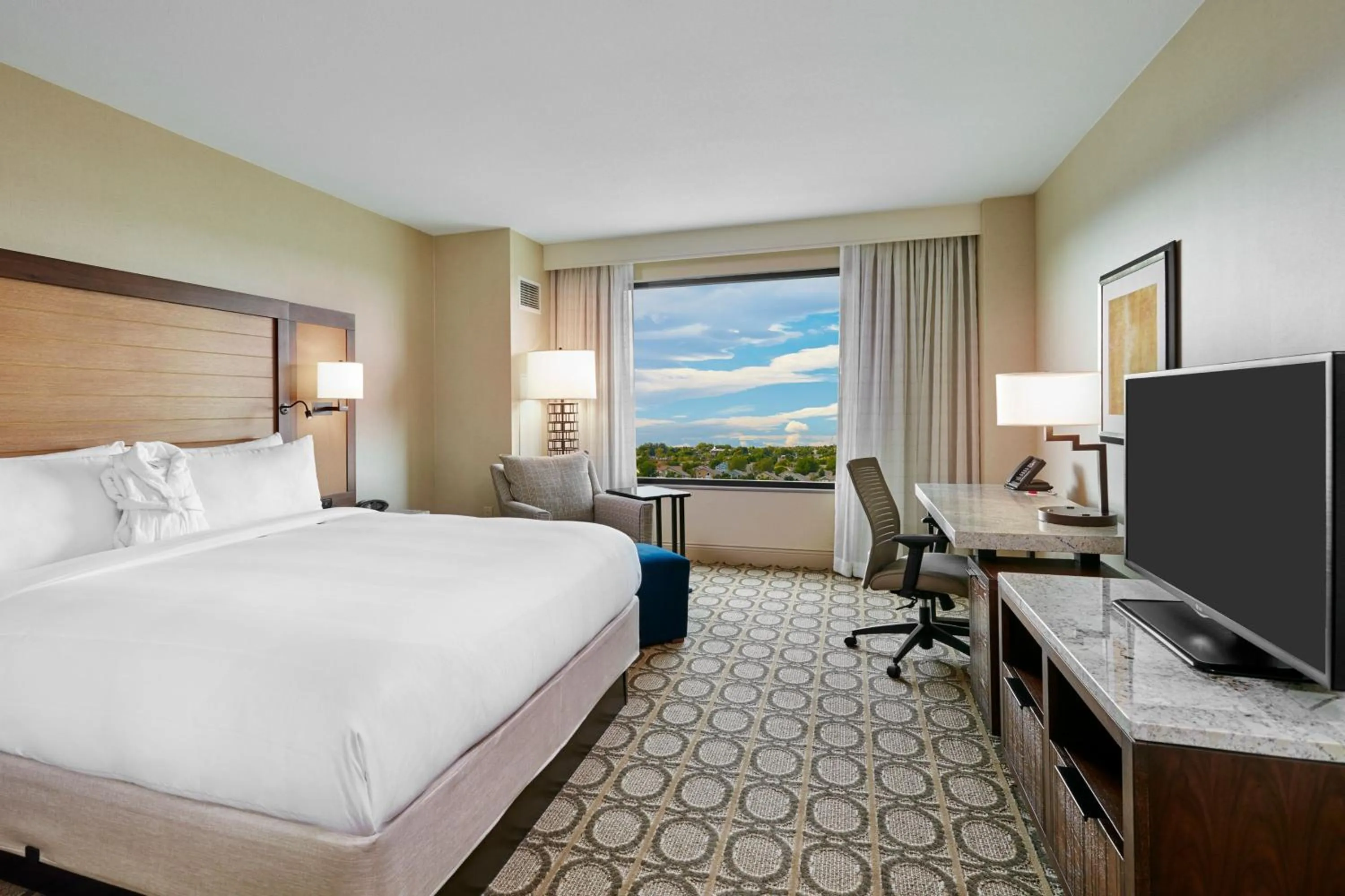 Photo of the whole room, Bed in Denver Marriott Westminster
