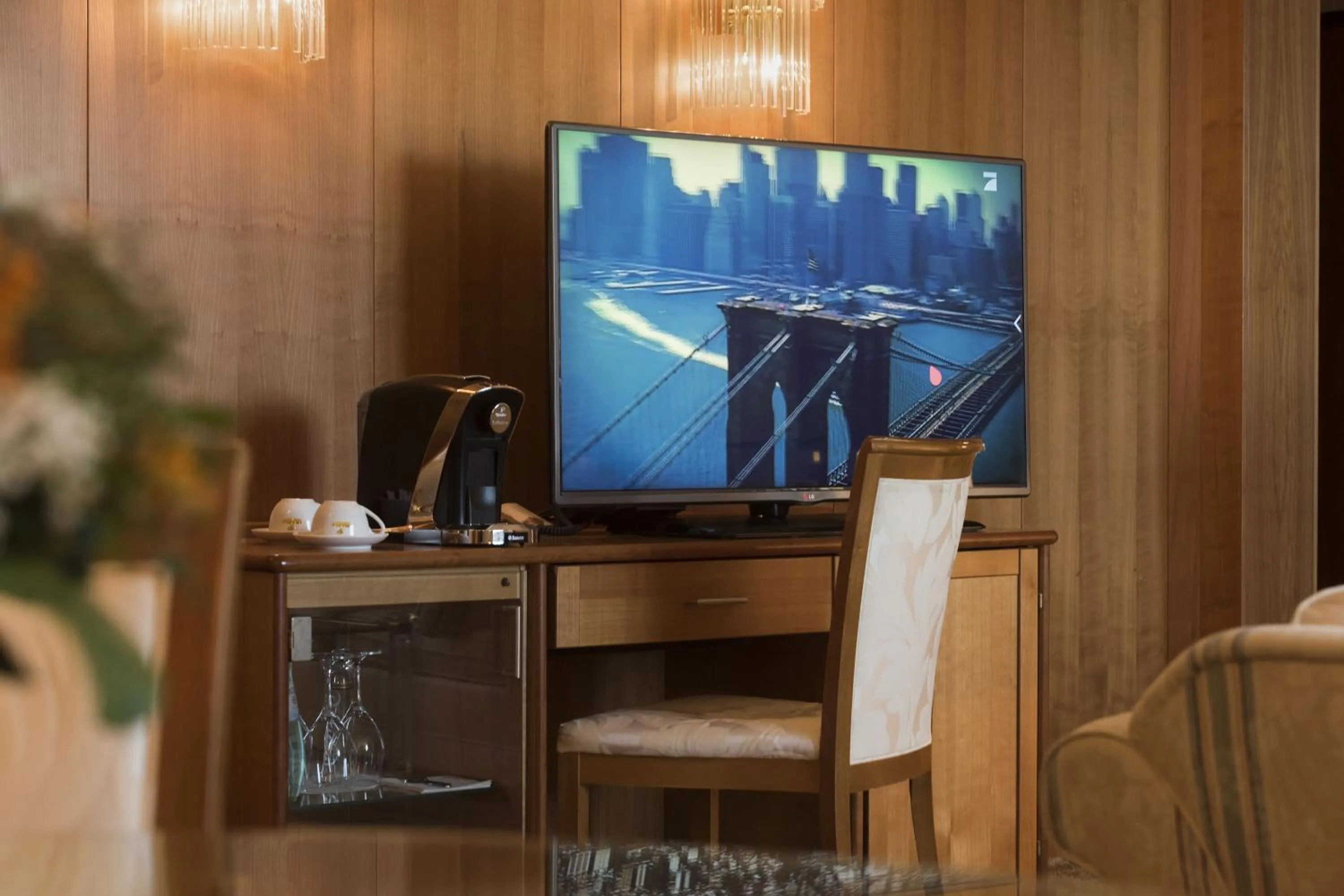 TV and multimedia in Maritim Hotel Stuttgart