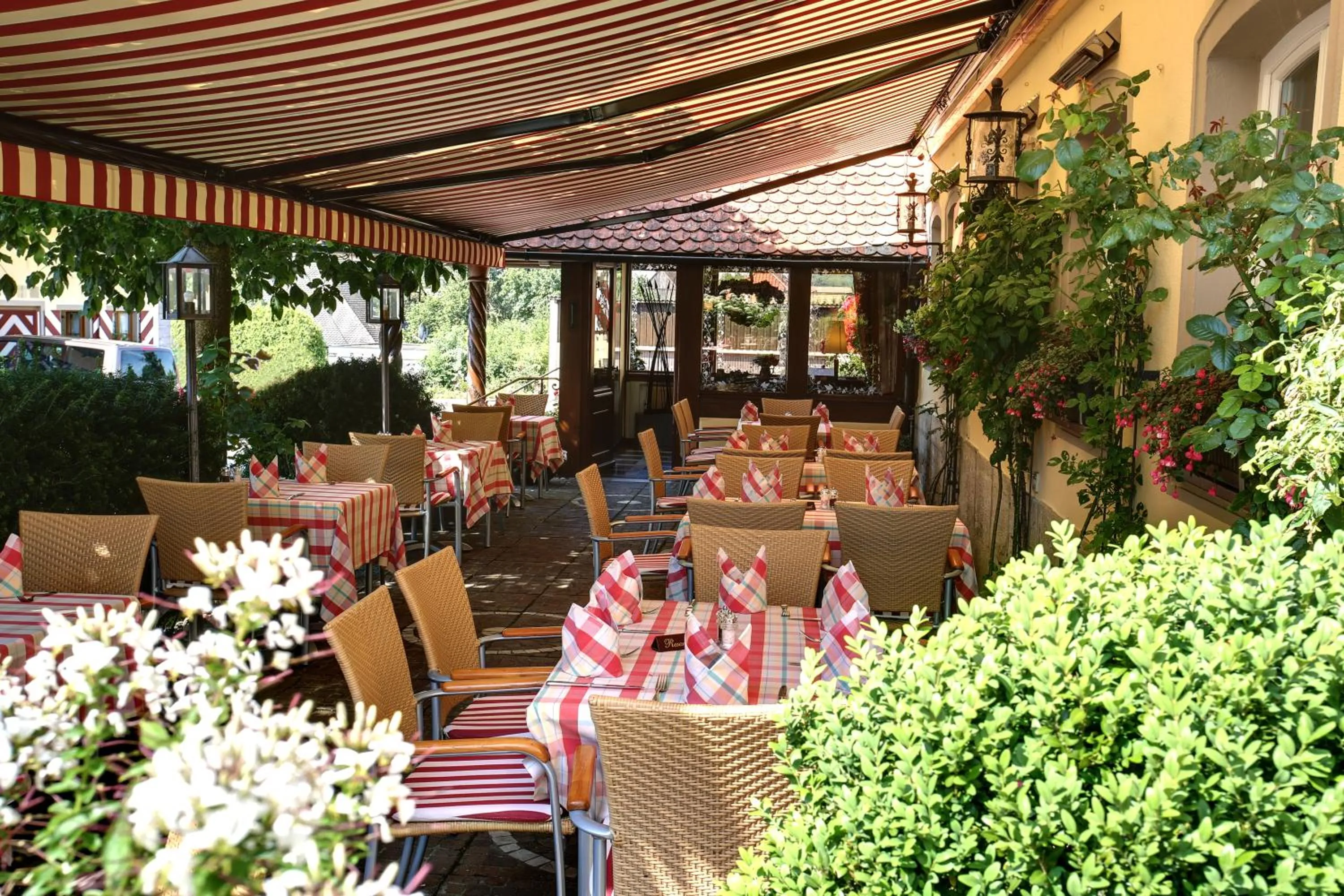 Restaurant/places to eat in Hotel Brauereigasthof Landwehr-Bräu