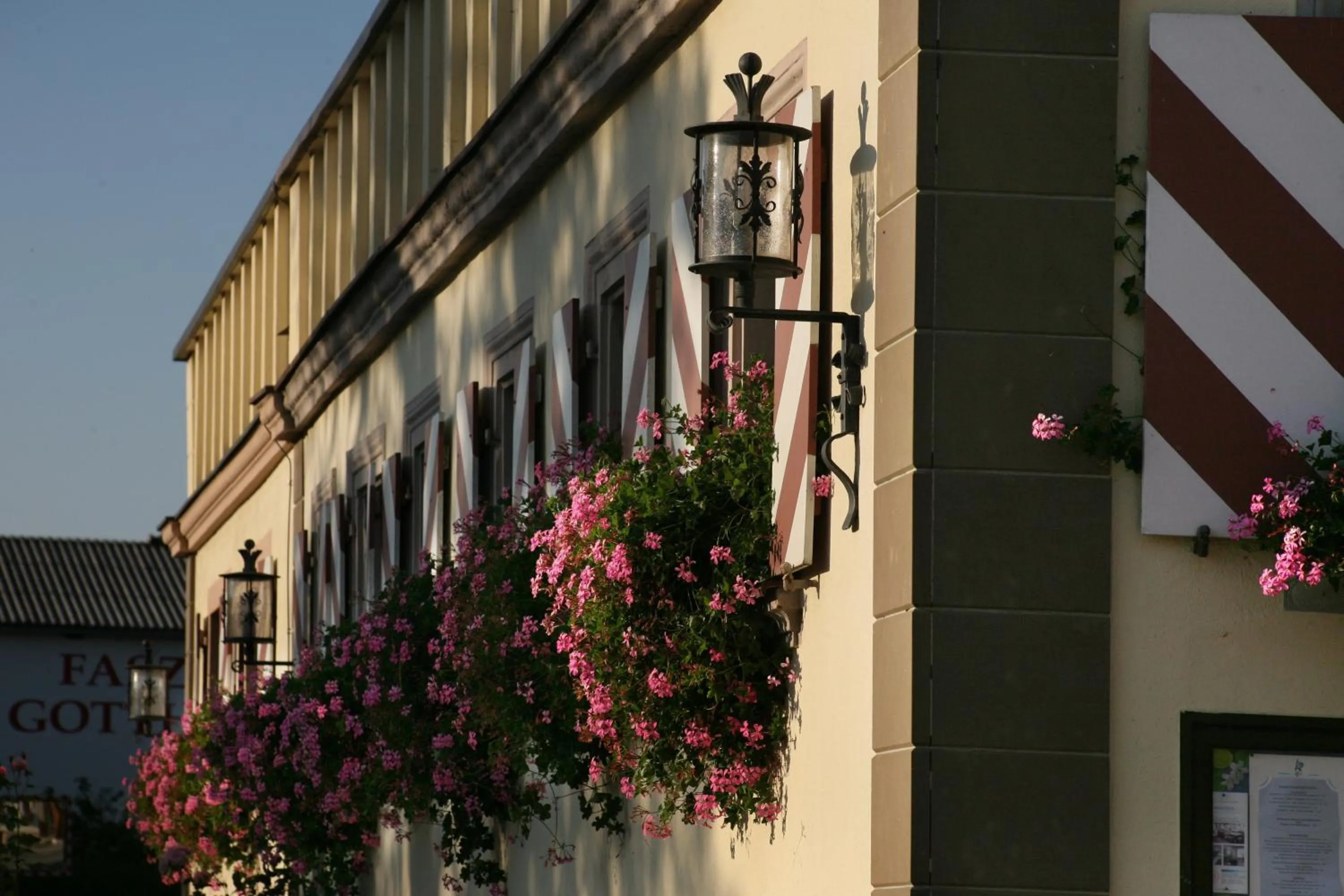Facade/entrance in Hotel Brauereigasthof Landwehr-Bräu
