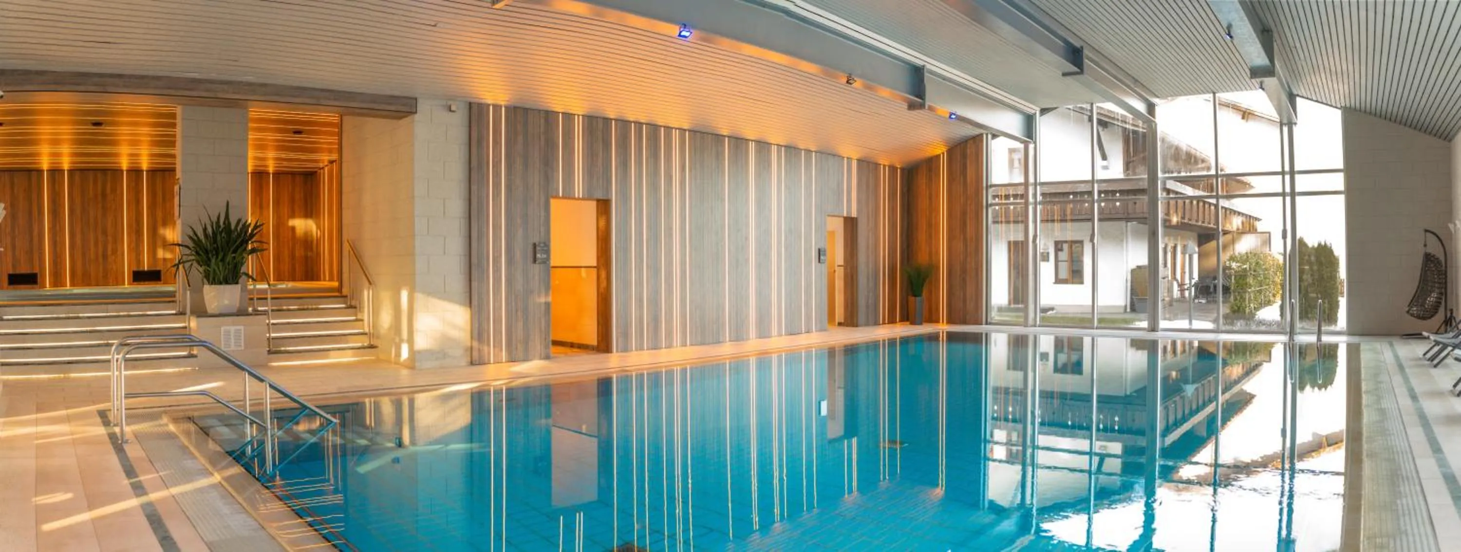 Swimming pool in MONDI Resort und Chalet Oberstaufen